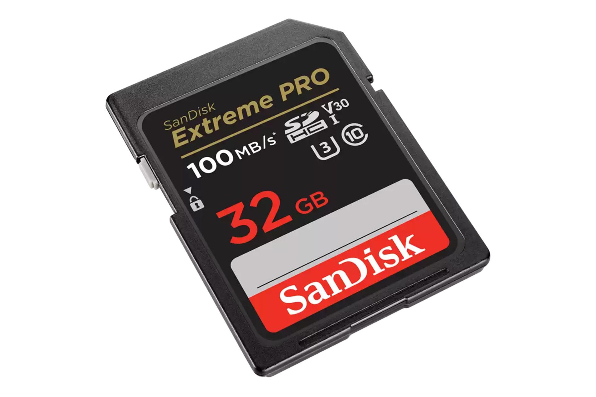 نمای کناری کارت حافظه سن‌دیسک SanDisk Extreme PRO SDHC Class 10 UHS-I U3 32GB
