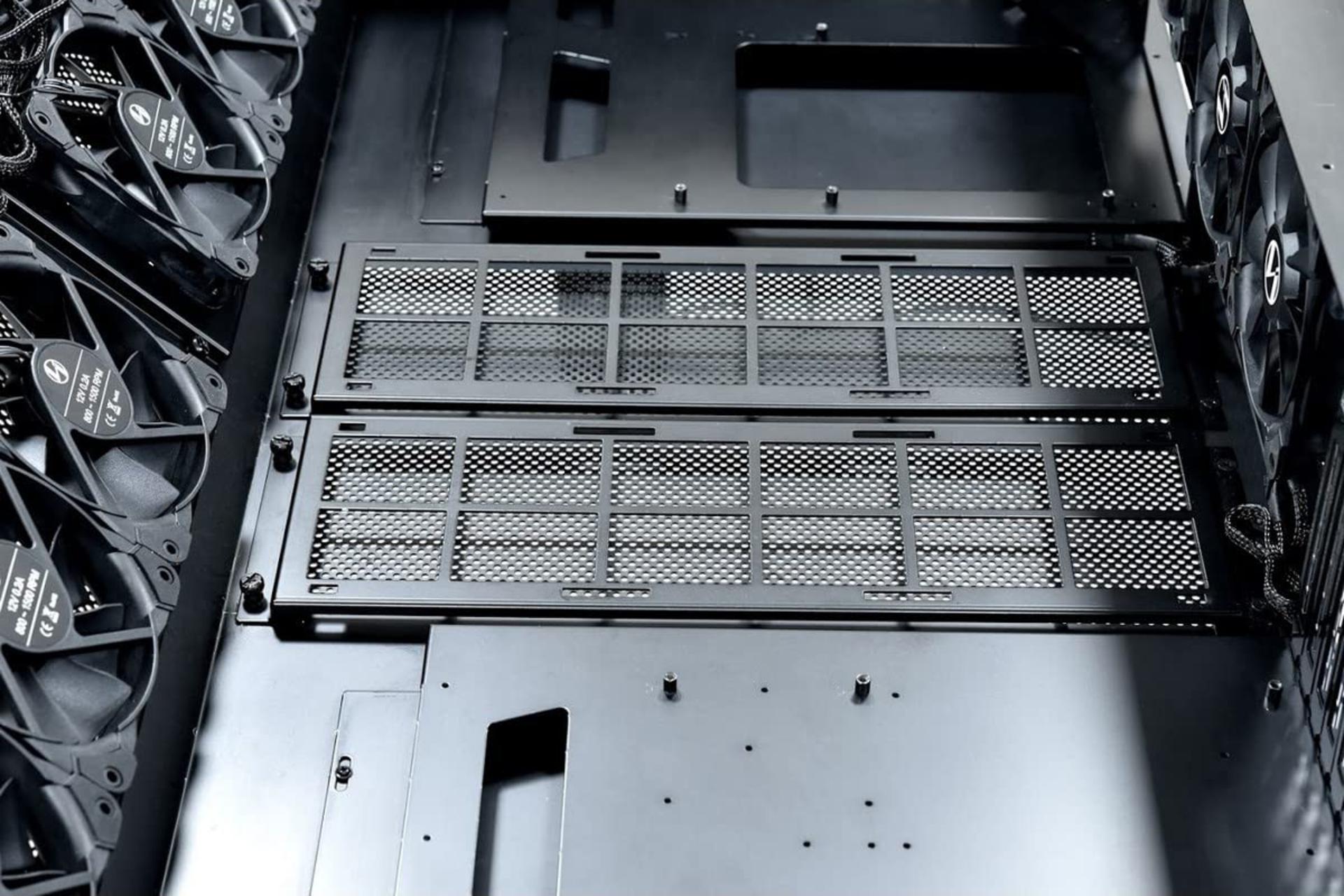 نمای داخلی کیس لیان لی DK-05F