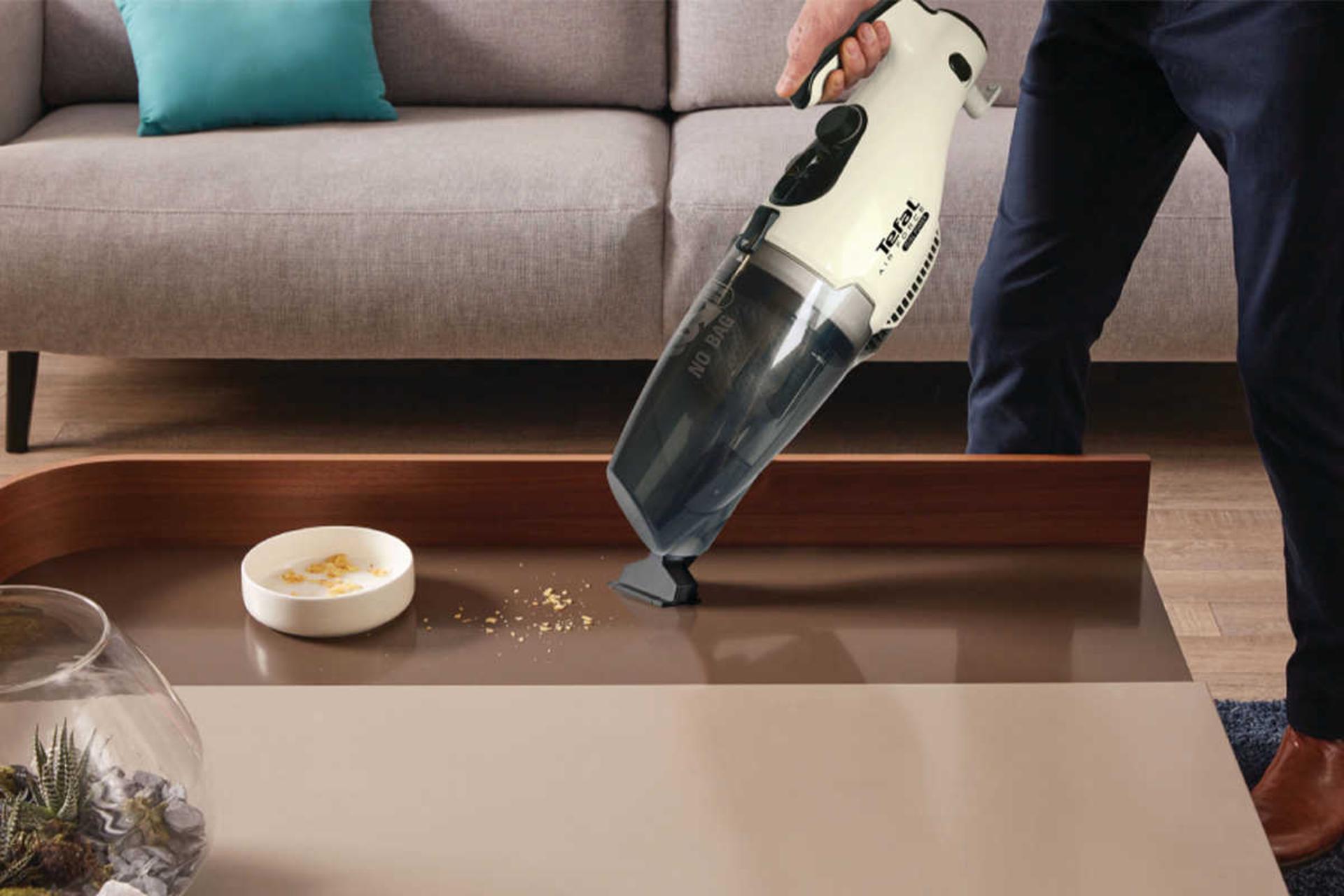 نمای سمت راست جاروبرقی تفال UY 5118