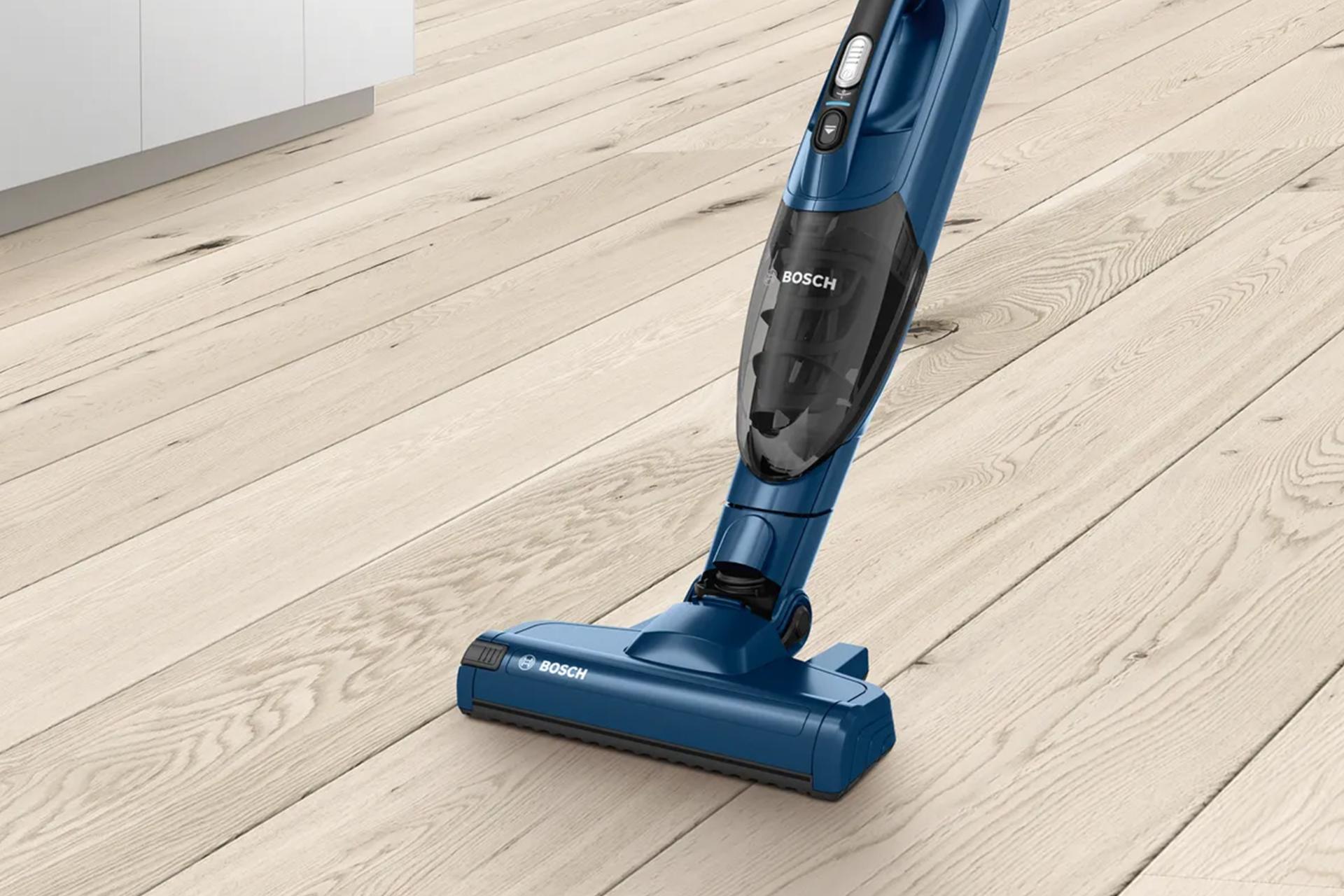 نظافت سطوح پارکت با جارو شارژی بوش مدل BBHF216G