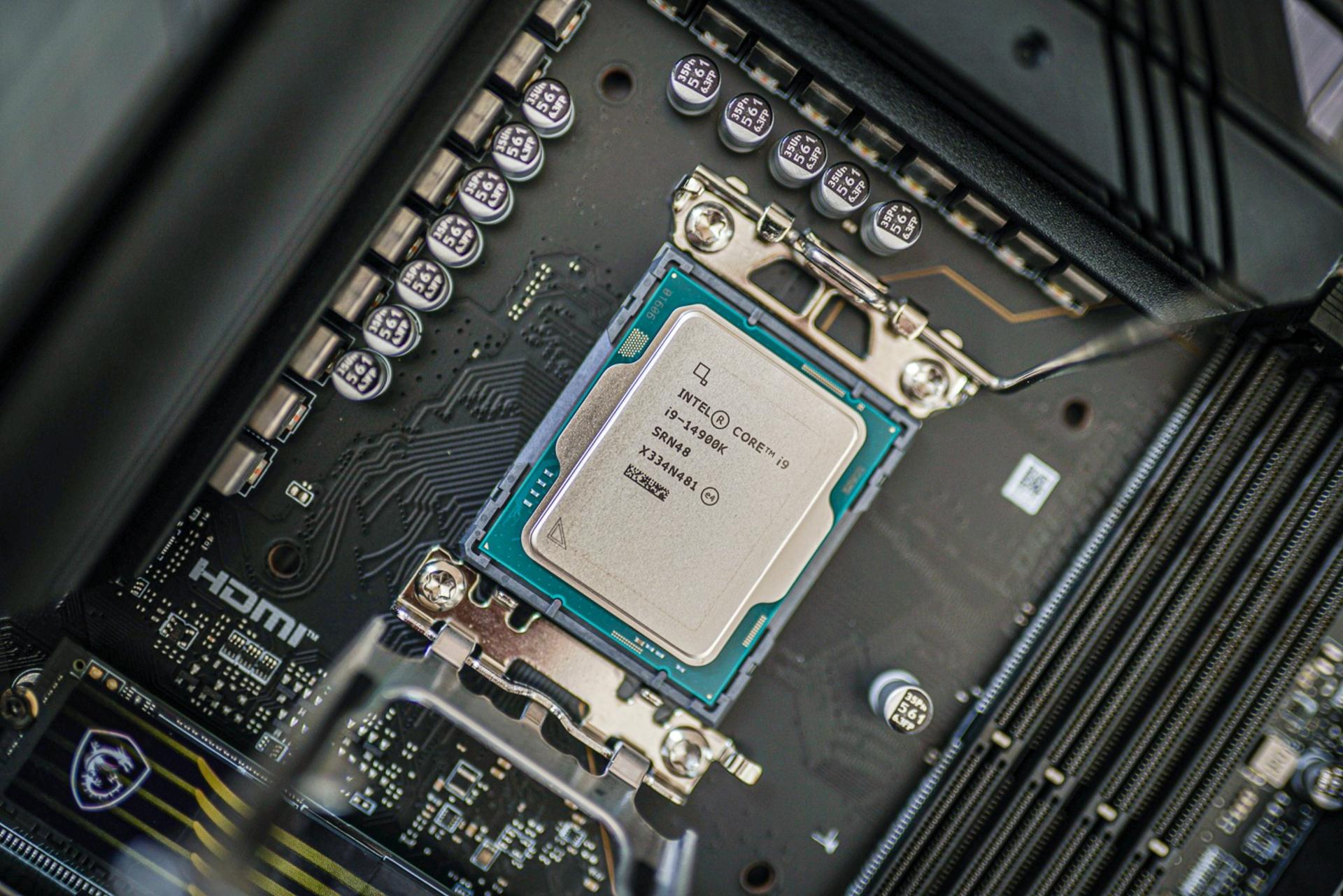 ثبت رکورد جدید فرکانس پردازنده؛ Core i9-14900KF از مرز ۹٫۲ گیگاهرتز عبور کرد