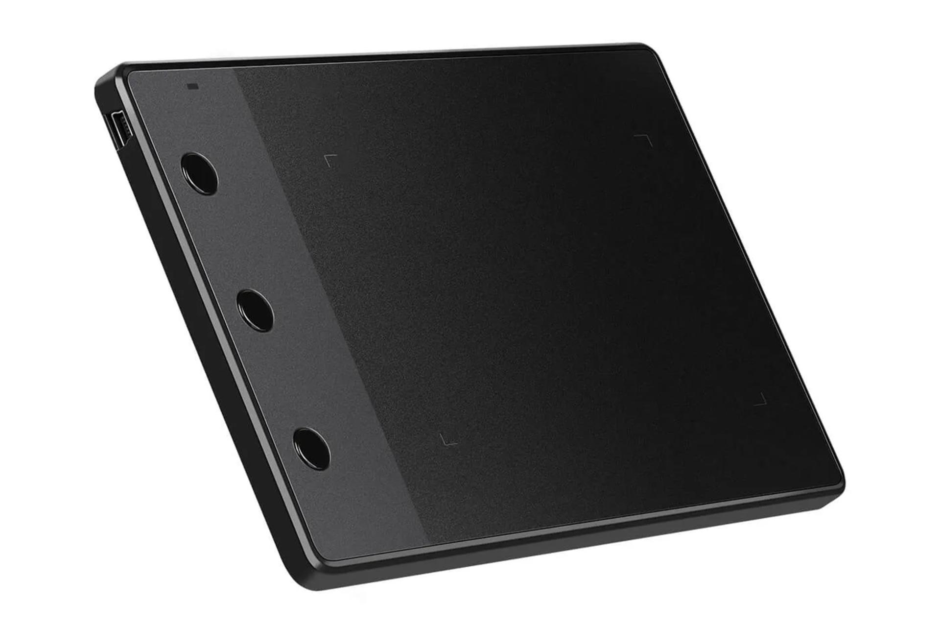 نمای نیمرخ قلم نوری هویون Inspiroy H420 با نمایش لبه سمت چپ پد طراحی