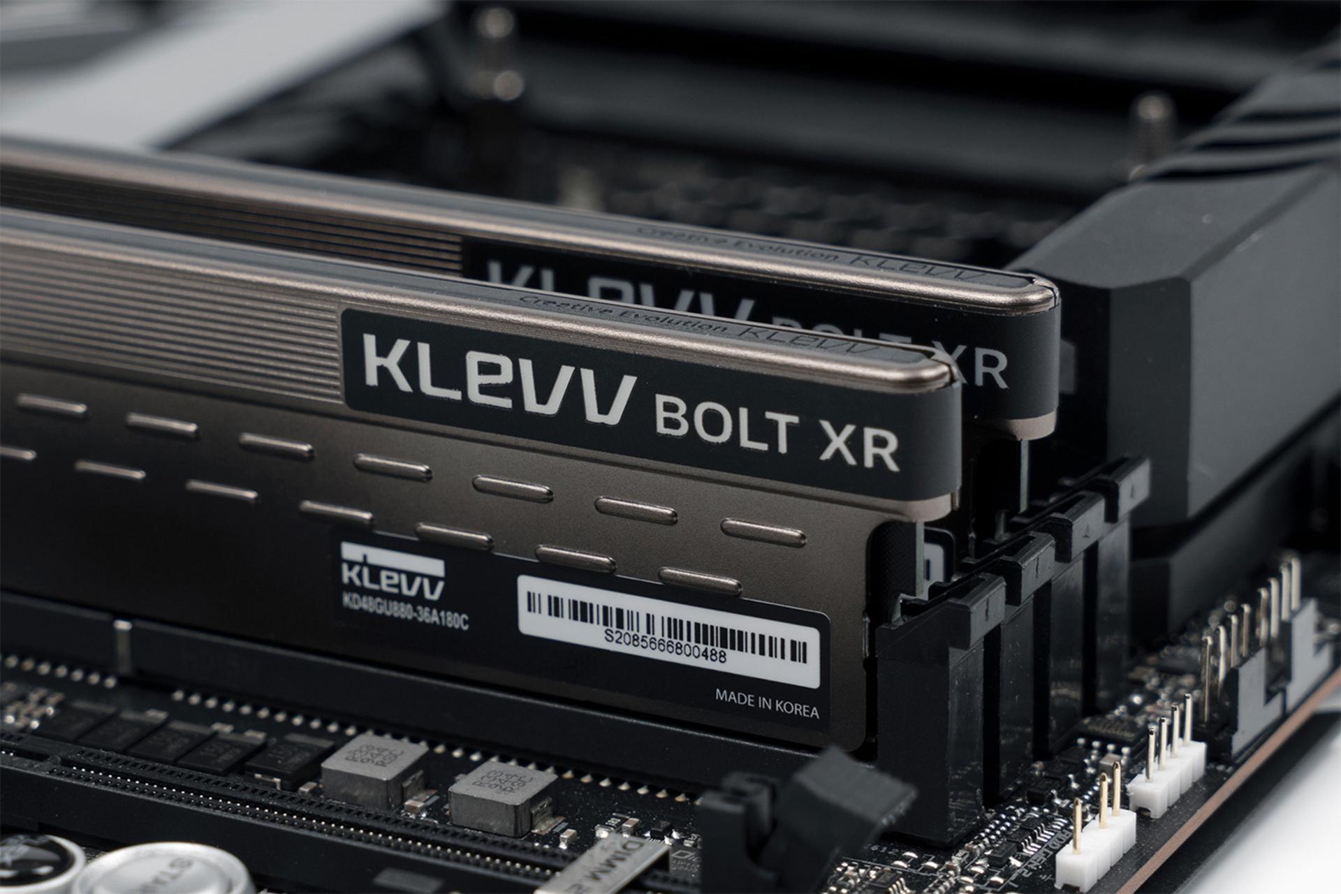 نمای کناری رم کلو KLEVV BOLT XR 8GB DDR4-4000 CL19