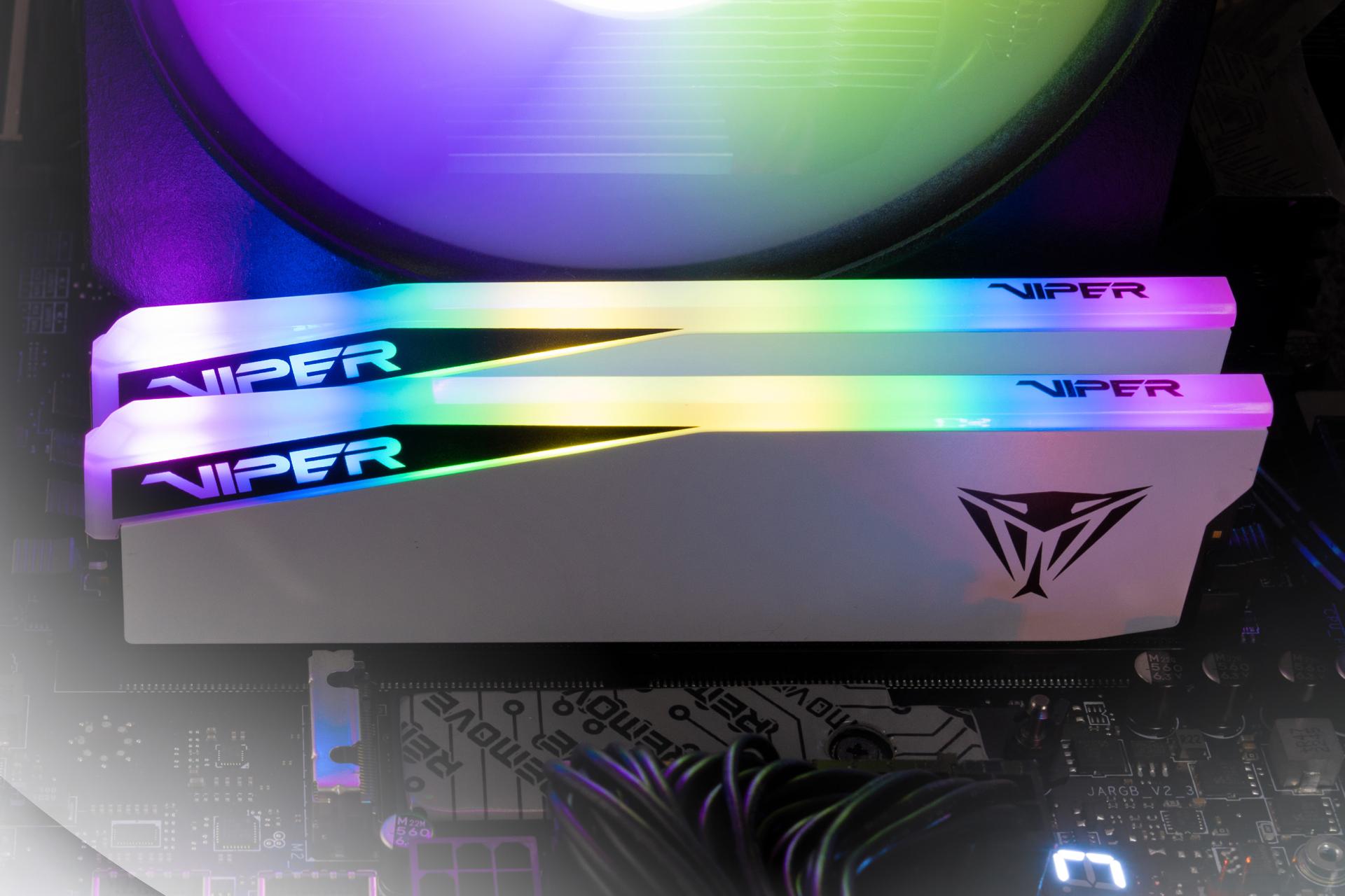 نمای درحال کار رم پاتریوت Patriot Viper Elite 5 RGB 64GB (2x32) DDR5-6200 CL42