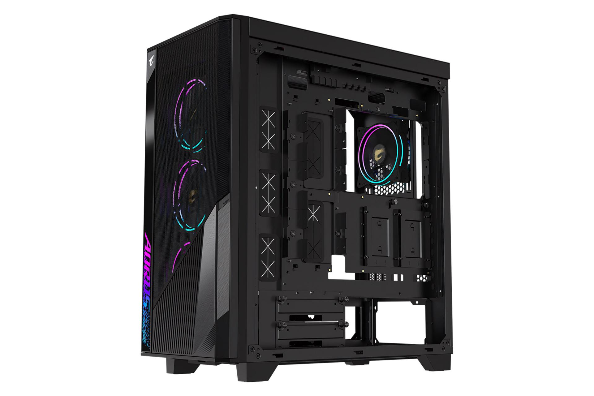 نمای نیمرخ پنل سمت راست کیس کامپیوتر گیگابایت AORUS C500 GLASS با نمایش فضای مدیریت کابل، سینی‌های درایو و محل نصب منبع تغذیه