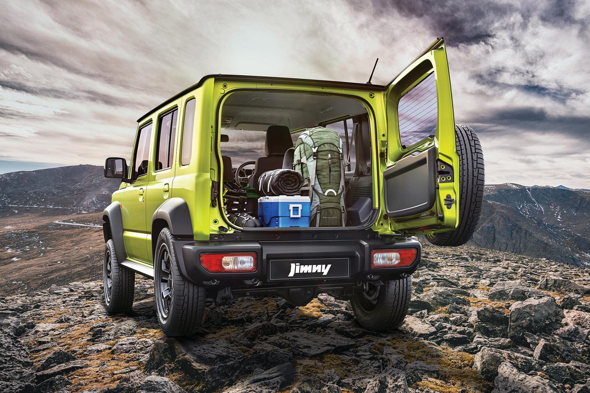 سوزومی جیمنی 5 درب Suzuki Jimny 5-door 2023 نمای در عقب