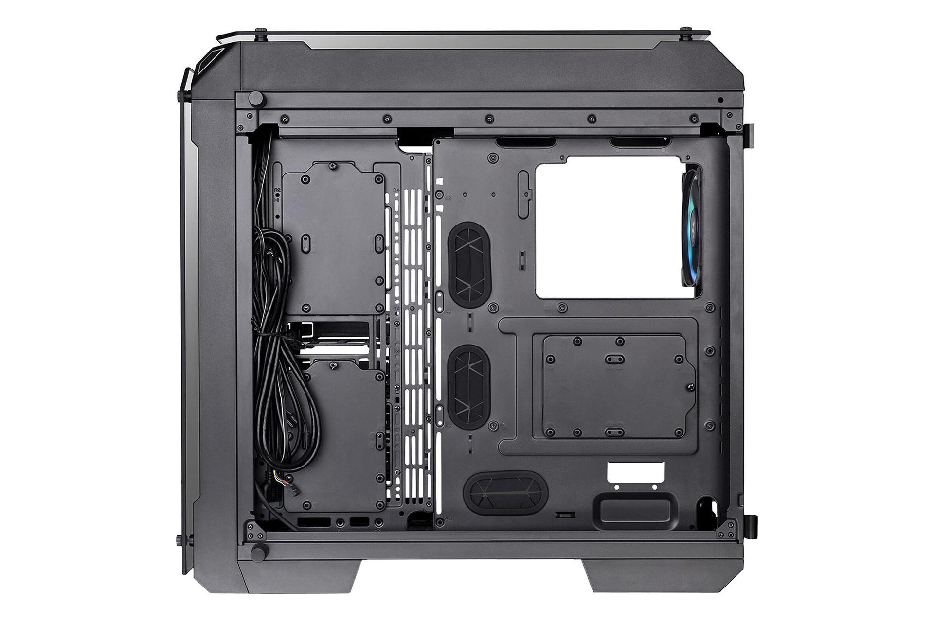 نمای اجزای داخلی پنل سمت راست کیس کامپیوتر ترمالتیک View 71 Tempered Glass RGB Plus Edition با نمایش محل نصب تجهیزات ذخیره سازی و فضای مدیریت کابل کشی