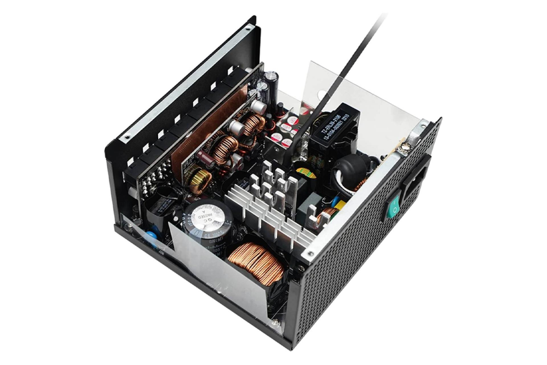 نمای داخل پاور کامپیوتر دیپ کول DQ850M-V3L با توان 850 وات