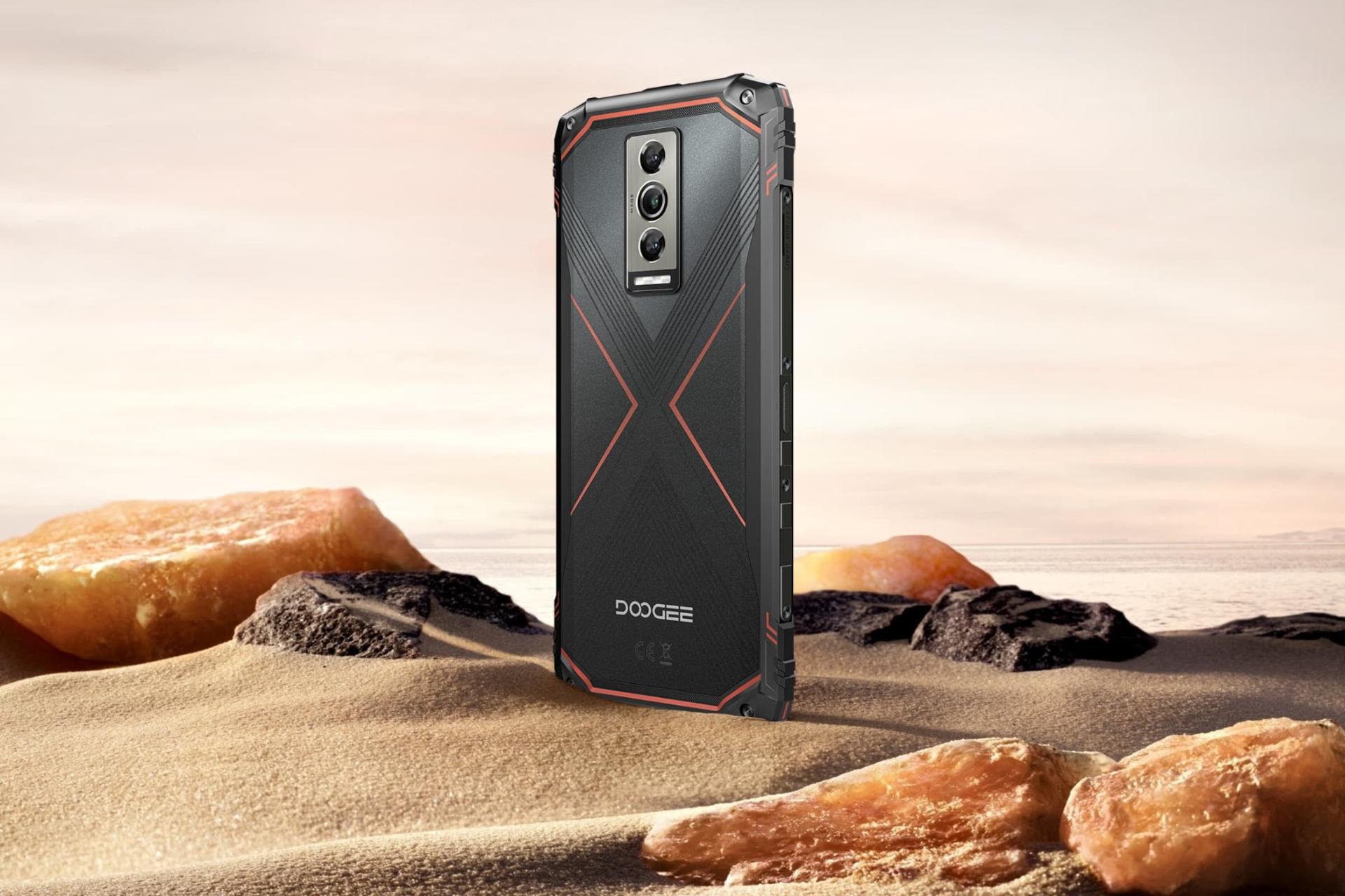 پنل پشت گوشی موبایل Blade10 پرو دوجی مشکی و قرمز / Doogee Blade10 Pro