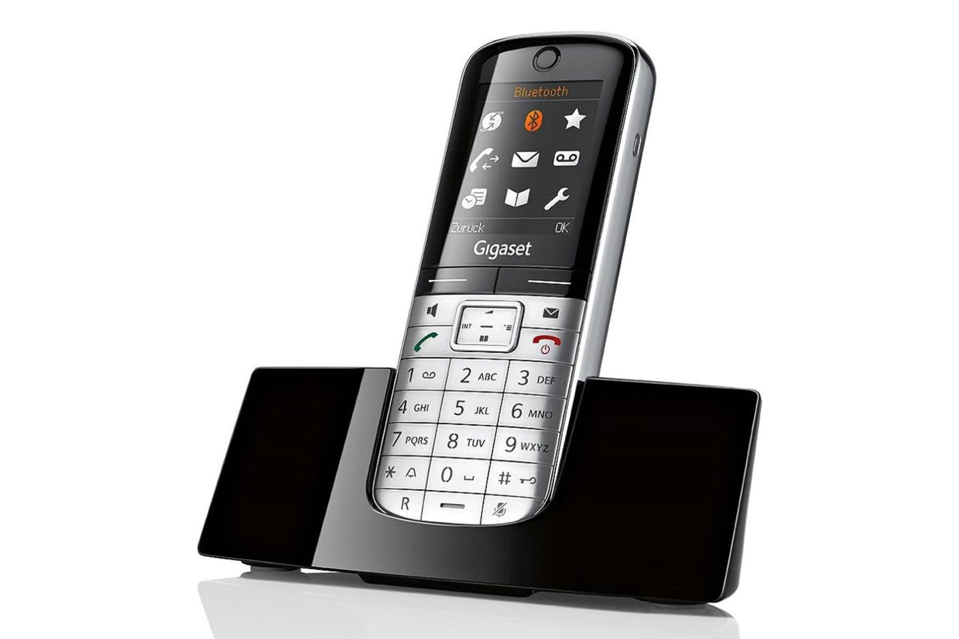 نمای نیمرخ تلفن گیگاست SL400 با نمایش گوشی بی سیم و پایه متحرک