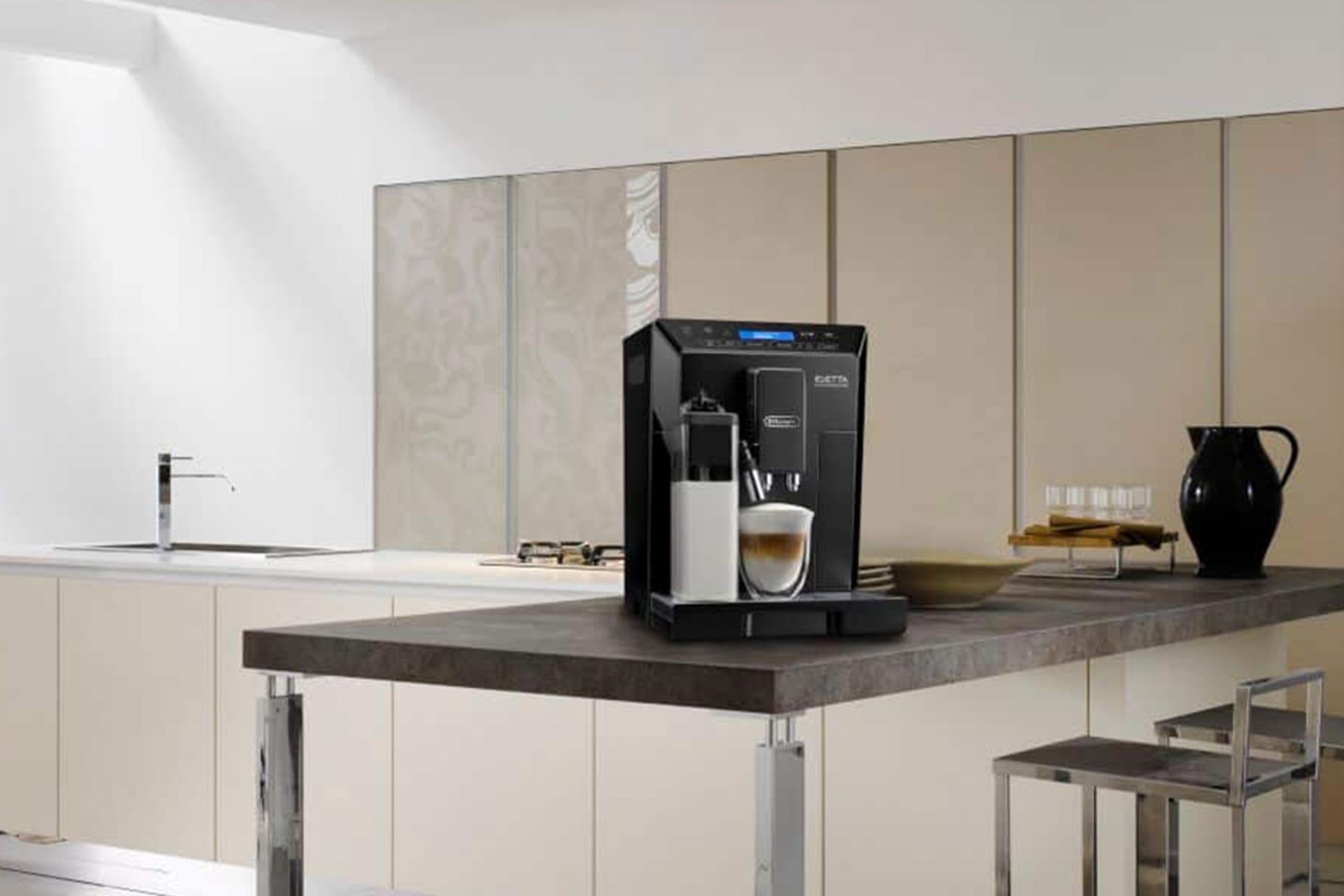 نمای کناری اسپرسو ساز دلونگی Delonghi Eletta Cappuccino 660.B