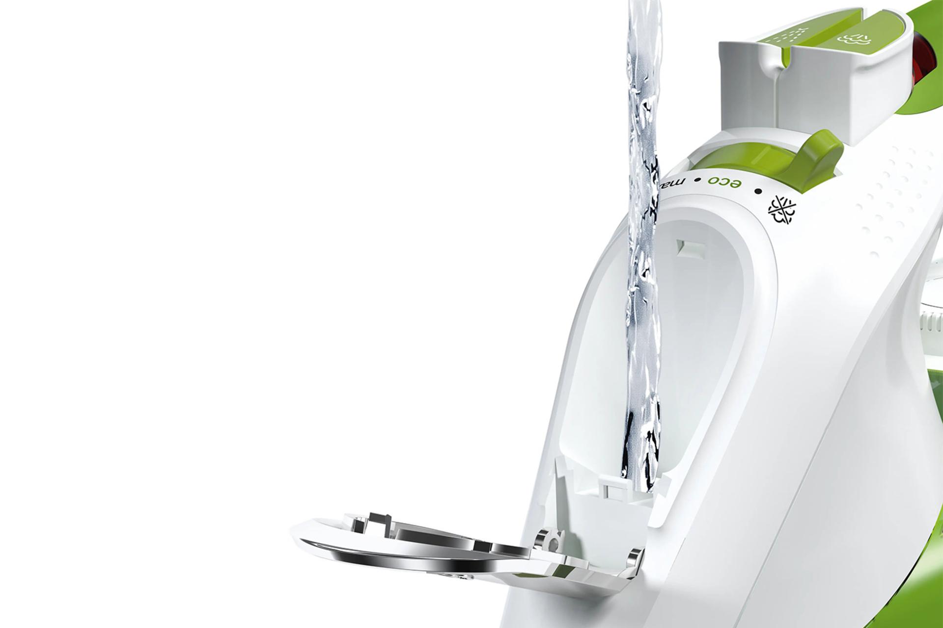 اتو بخار بوش Bosch TDA502412E پر کردن مخزن آب