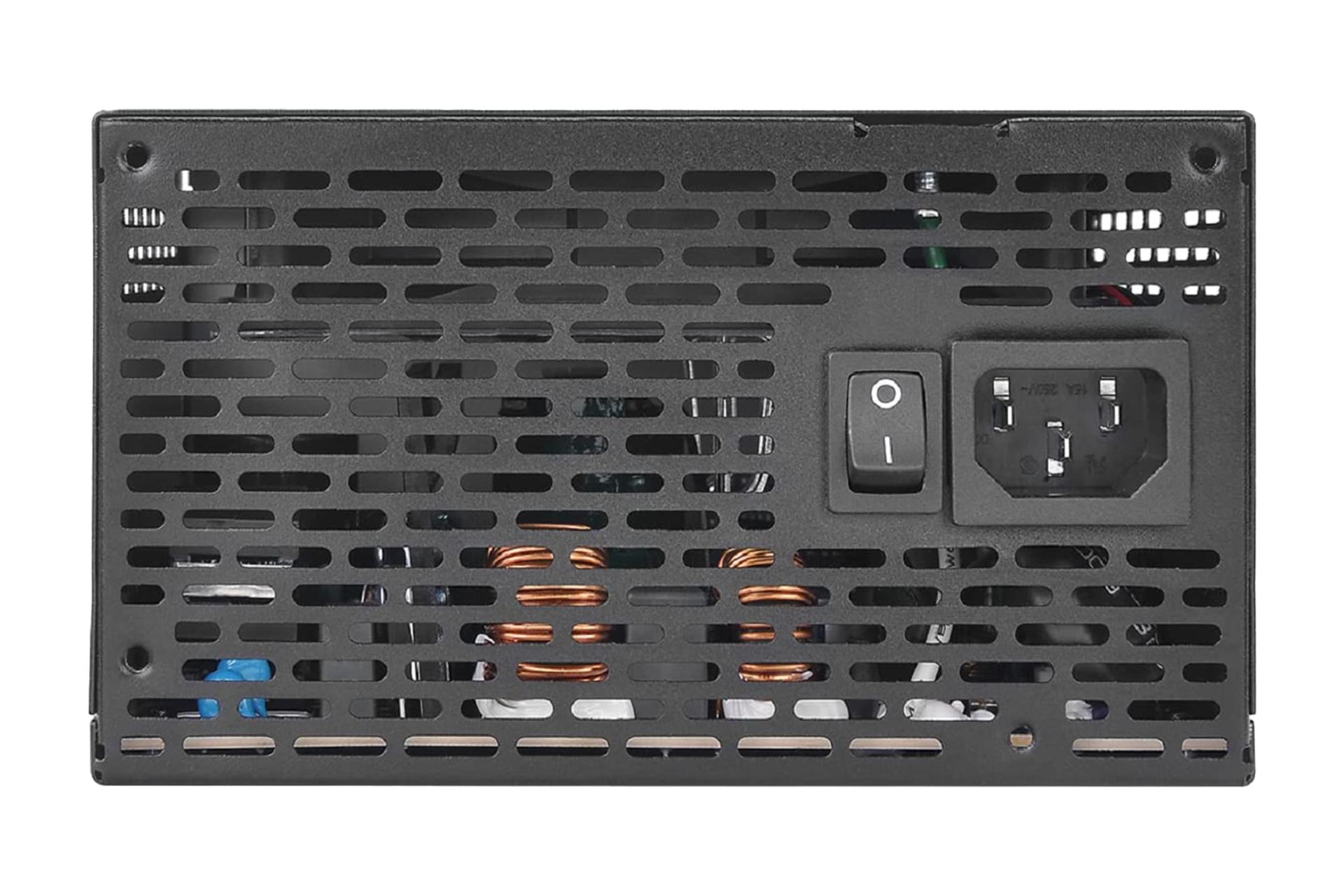 نمای پنل پشت پاور کامپیوتر ترمالتیک Toughpower GX1 با توان 500 وات با نمایش درگاه و سوییچ برق