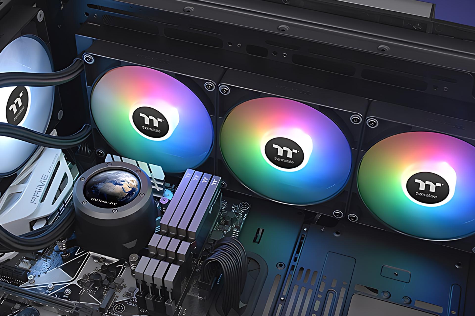 نمای نصب شده خنک کننده مایع ترمالتیک Thermaltake TH420 V2 Ultra ARGB