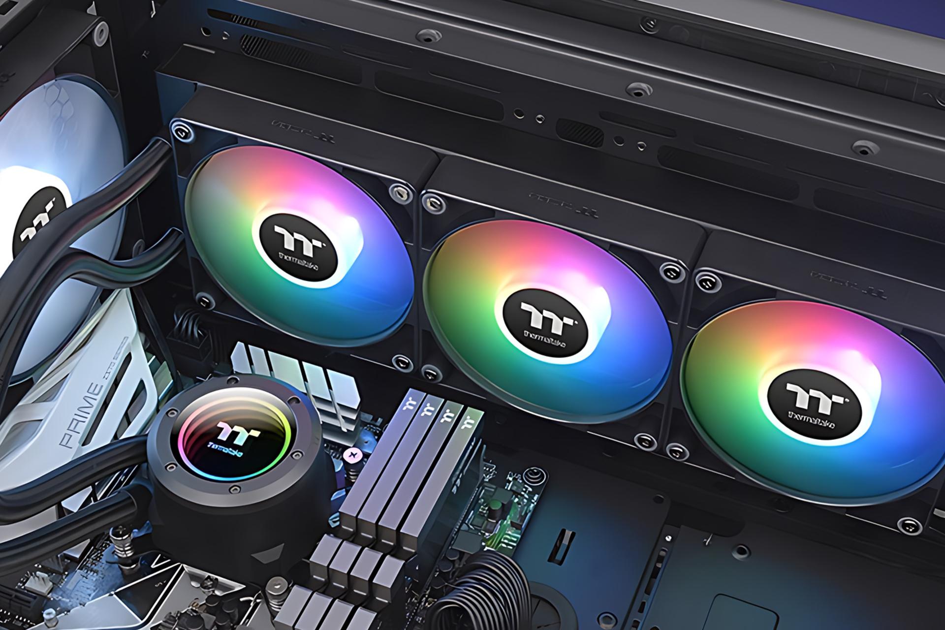 نمای نصب شده خنک کننده مایع ترمالتیک Thermaltake TH420 V2 ARGB