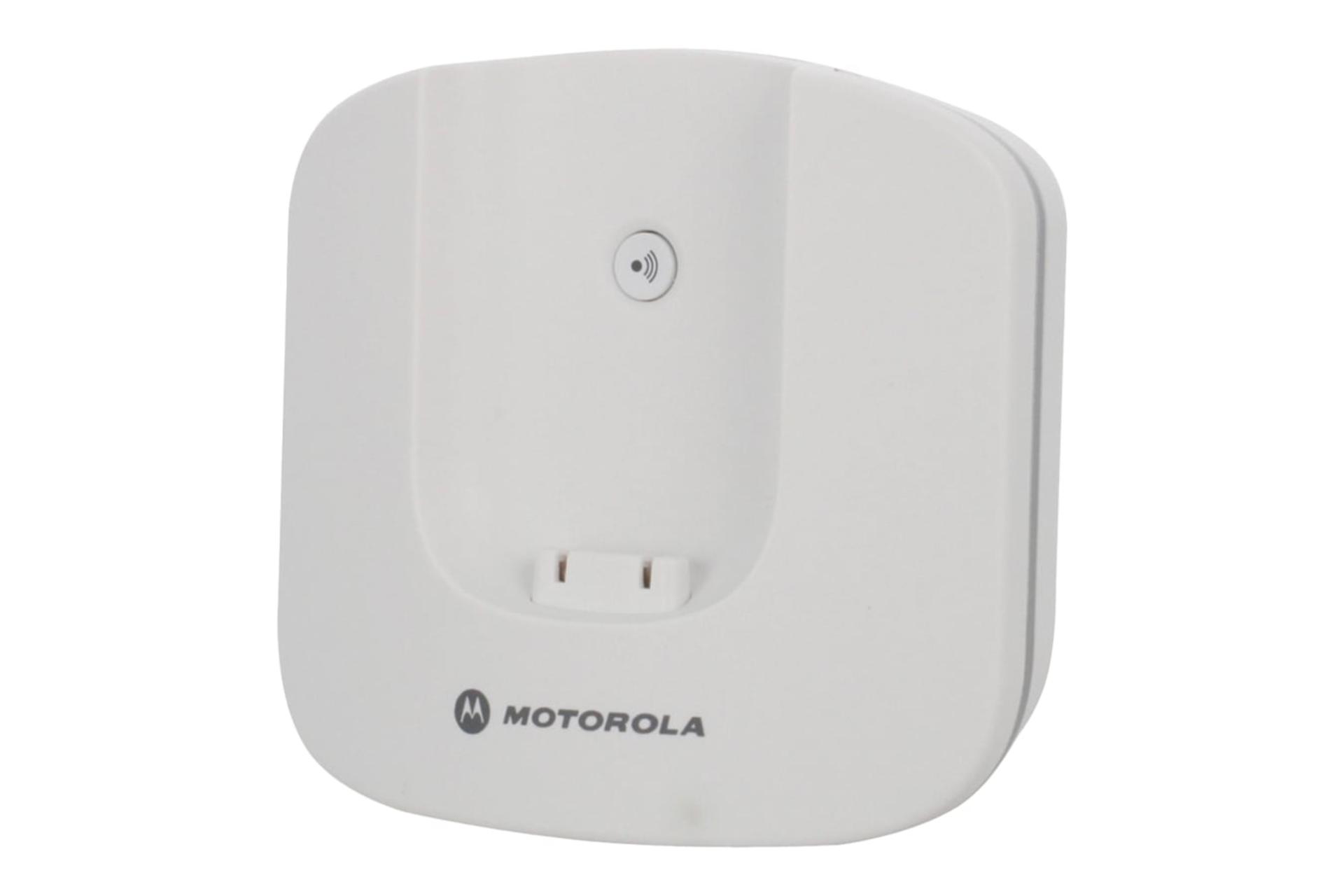 نمای پایه اصلی تلفن موتورولا D1001 و نمایش لوگو و دکمه پیدا کردن گوشی