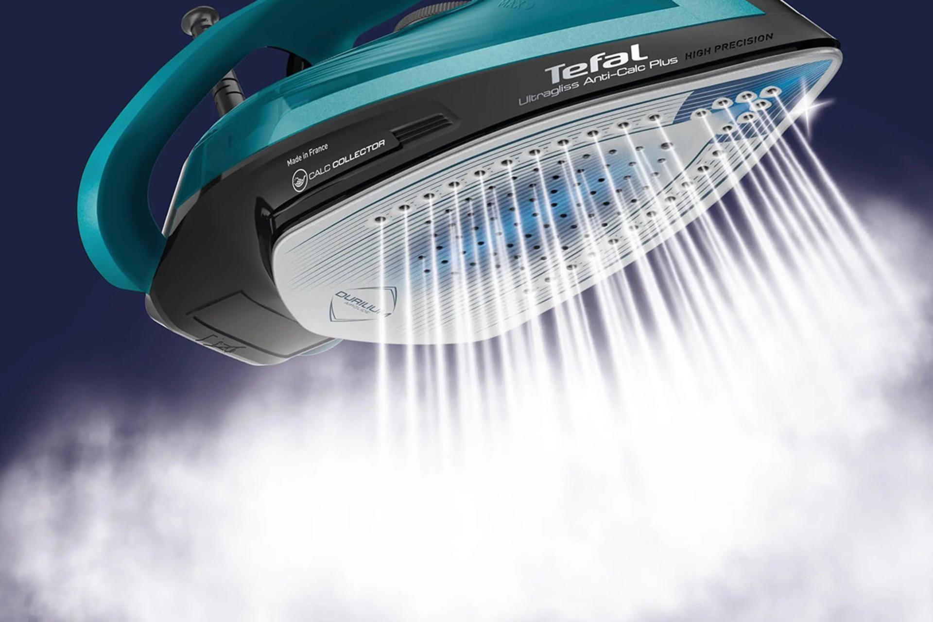 اتو بخار تفال Tefal FV6832 در حال بخاردهی