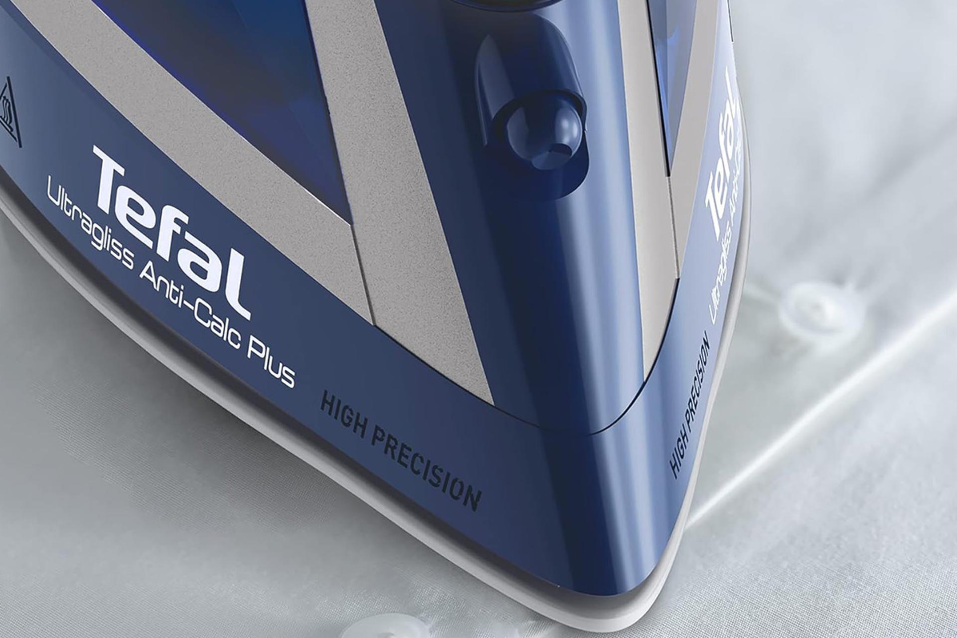 اتو بخار تفال Tefal FV6830 نمای نوک اتو
