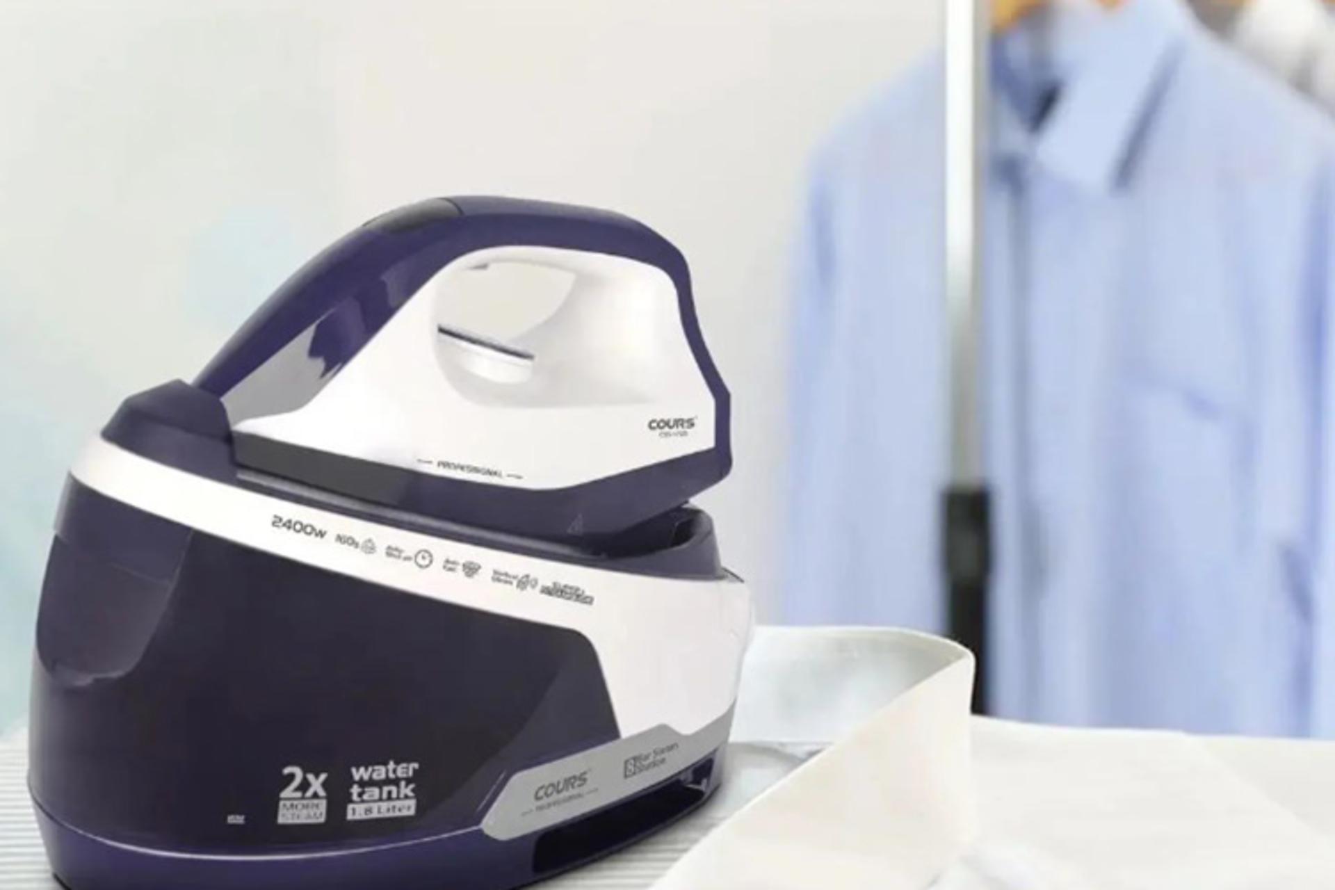 اتو بخار کورس COURS CSS 1723 روی میز