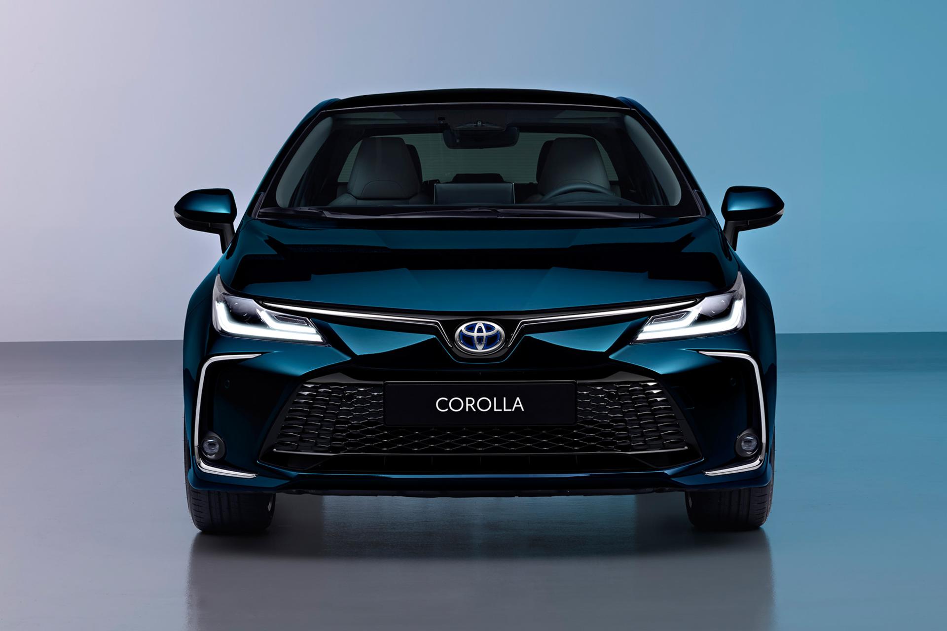 تویوتا کرولا هیبرید Toyota Corolla Hybrid 2024 نمای جلوپنجره