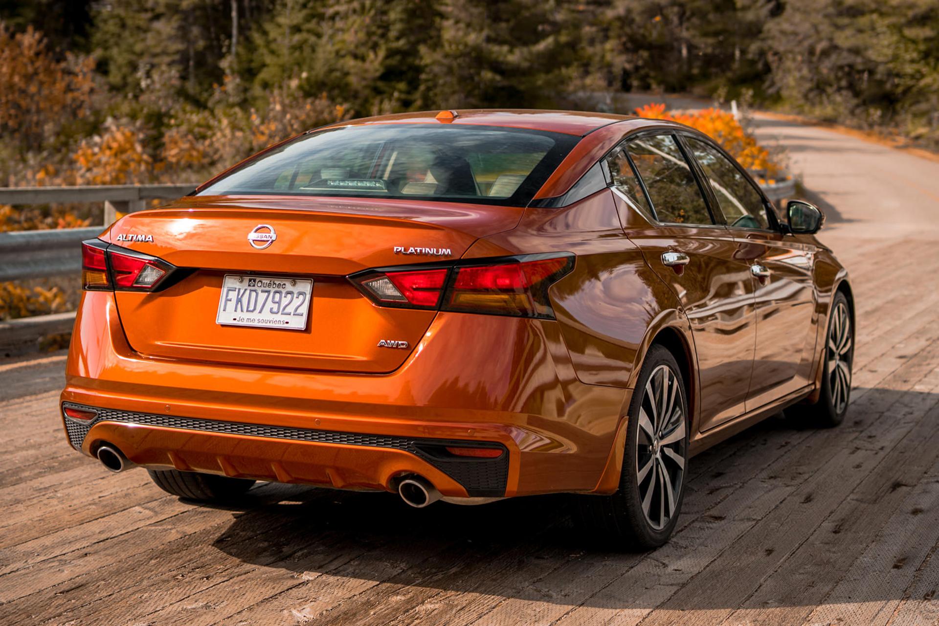 نیسان تیانا Nissan Teana 2024 نمای پشت