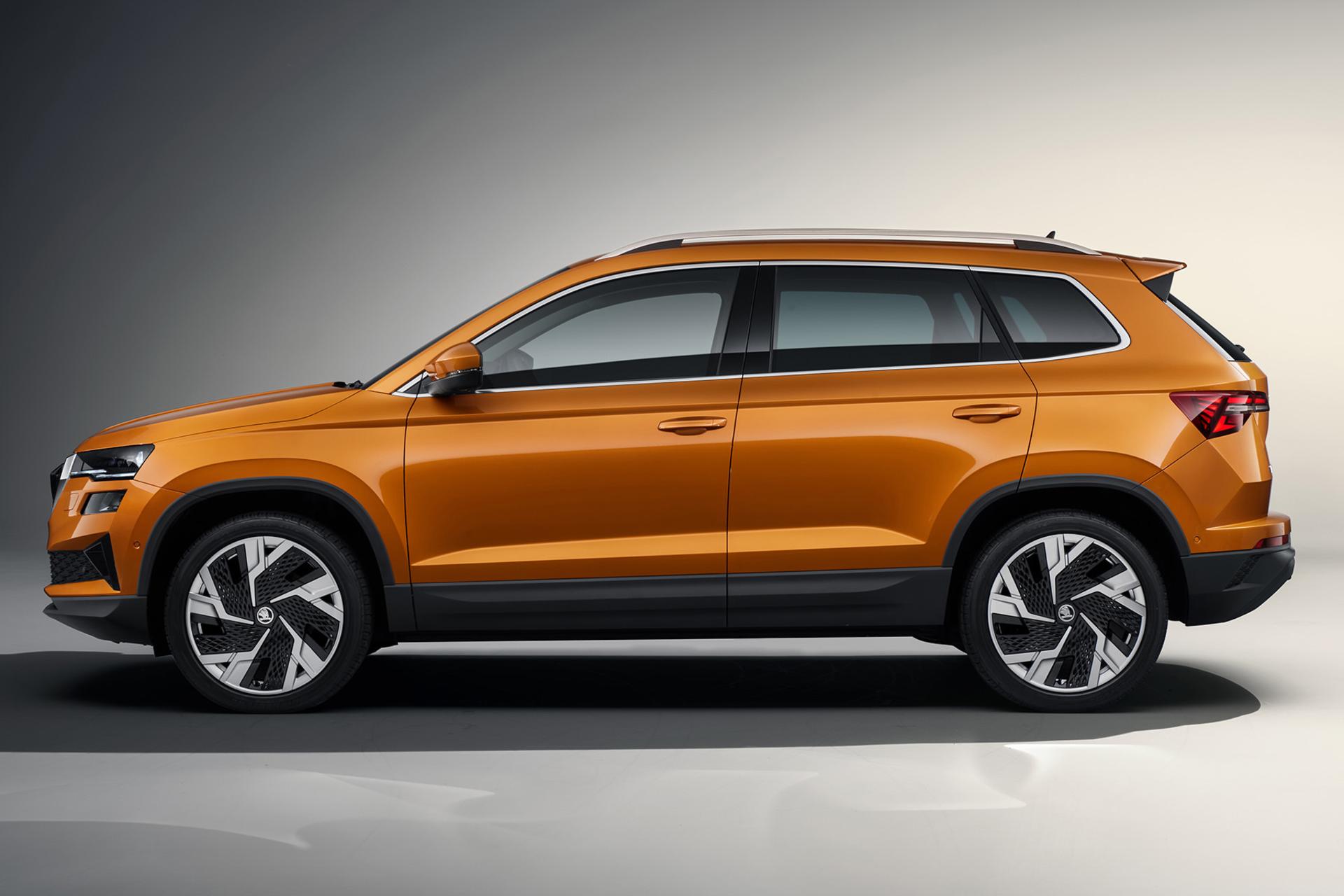 اشکودا کاروک Skoda Karoq 2023 نمای جانبی