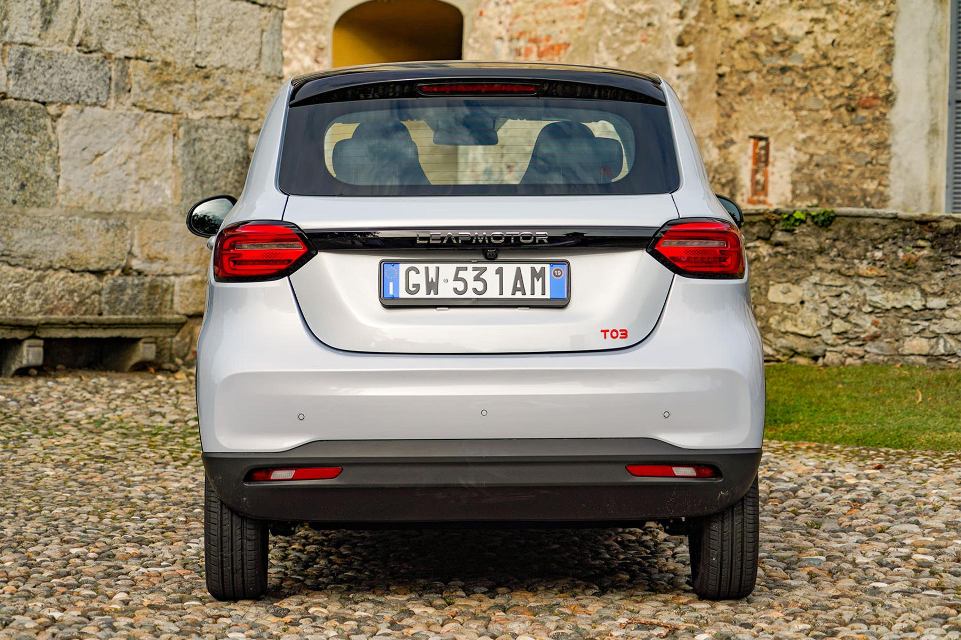 خودرو لیپ موتور Leapmotor T03 نمای پشت