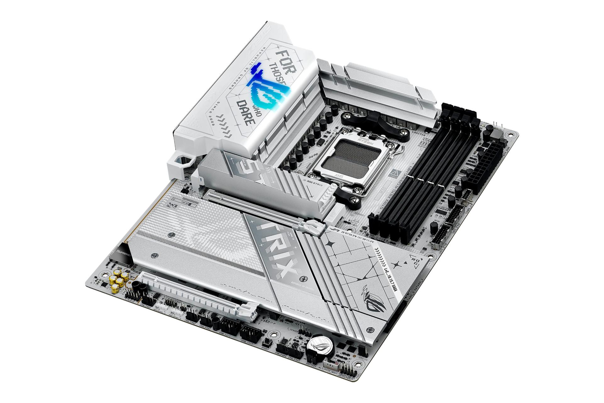 نمای کناری مادربرد ایسوس ASUS ROG STRIX X870-A GAMING WIFI