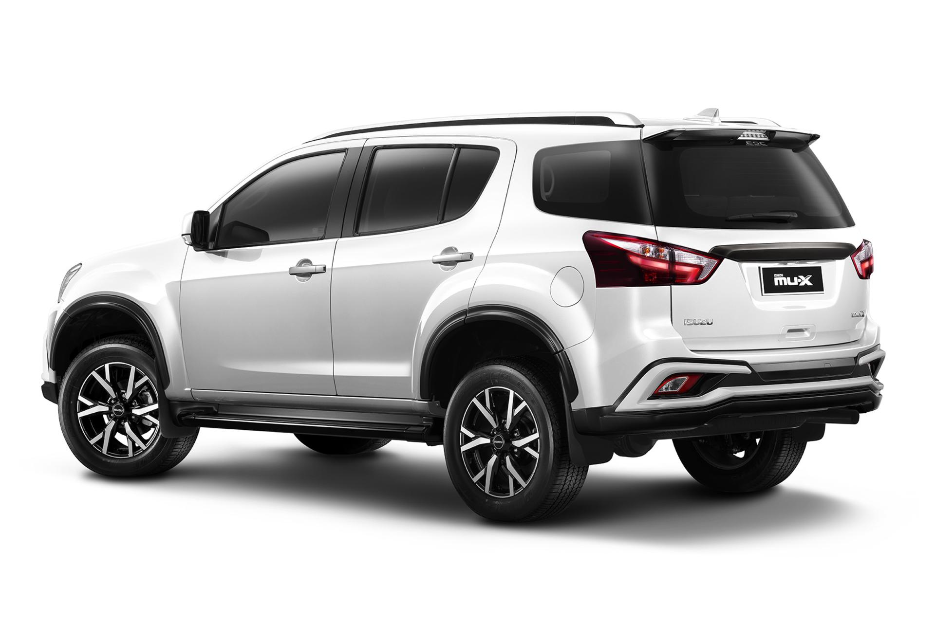 خودرو ایسوزو سوپرازو Suprazo X-MAX نمای پشت و جانبی