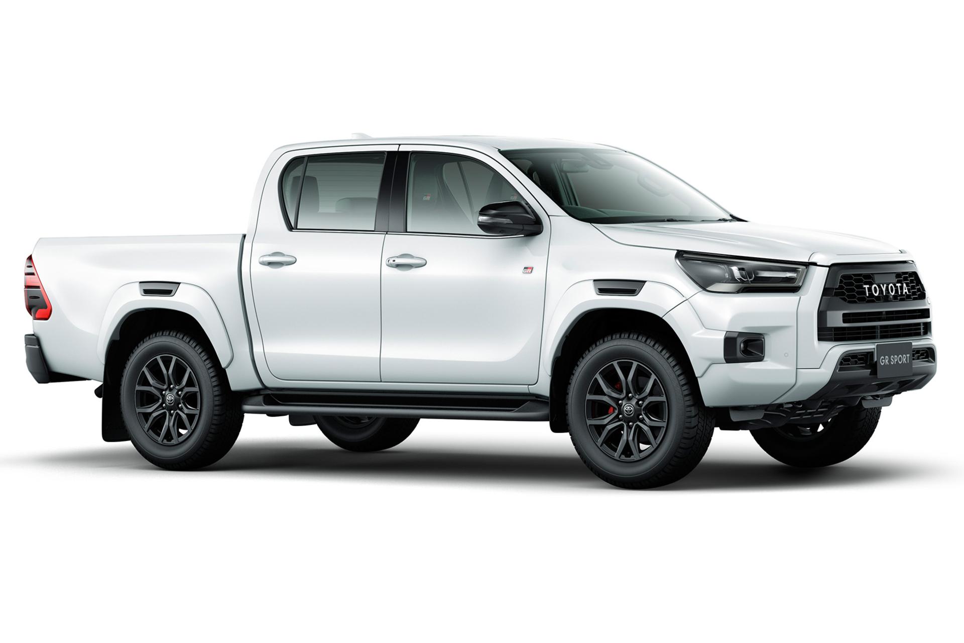 خودرو تویوتا هایلوکس Toyota Hilux SR5 2024 نمای جلو