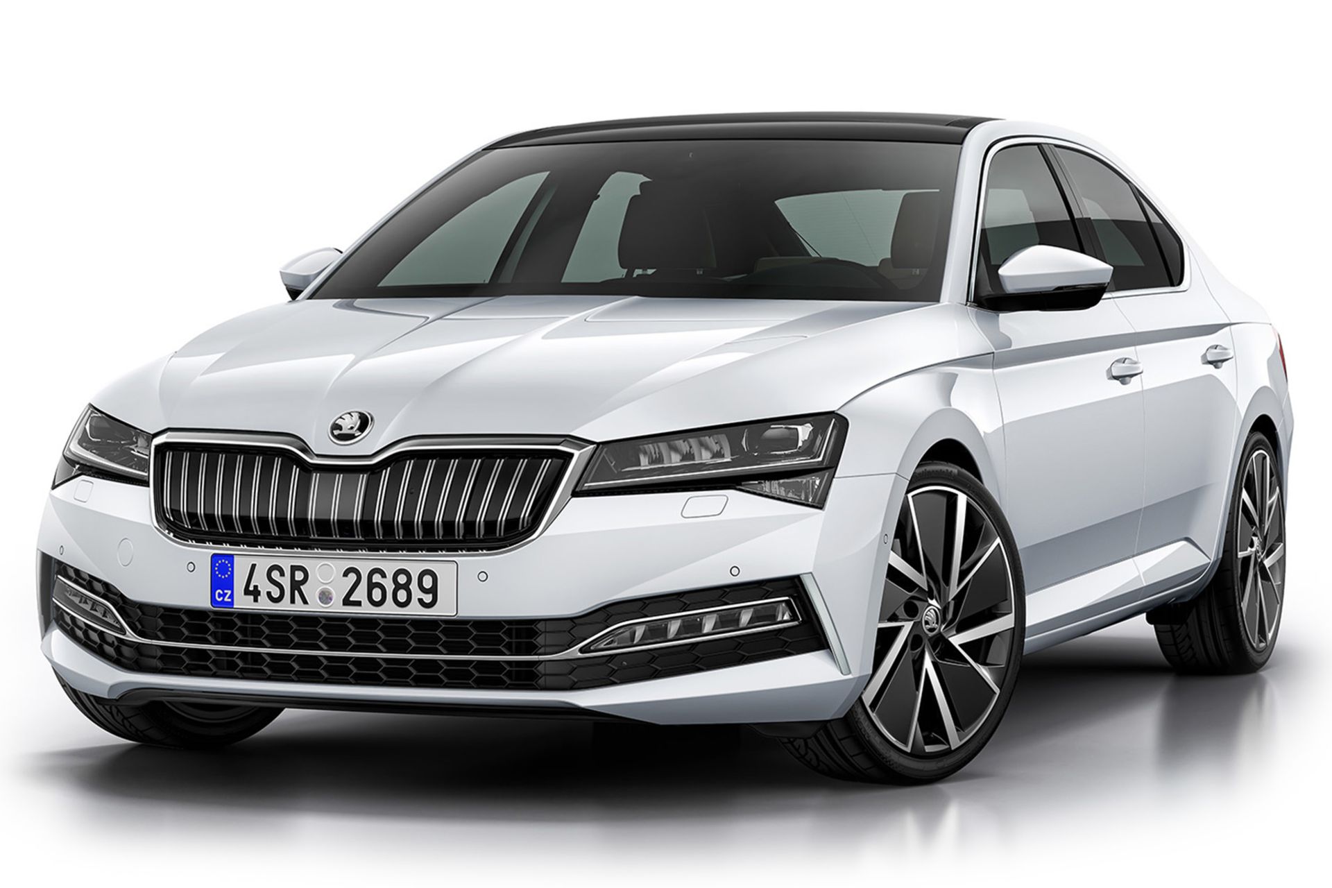 خودرو اشکودا سوپرب Skoda Superb 2023 نمای جلو