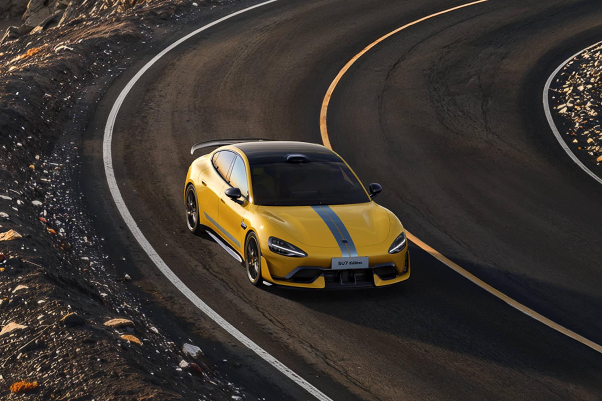 خودرو برقی شیائومی Xiaomi SU7 Ultra نمای جانبی و جلو