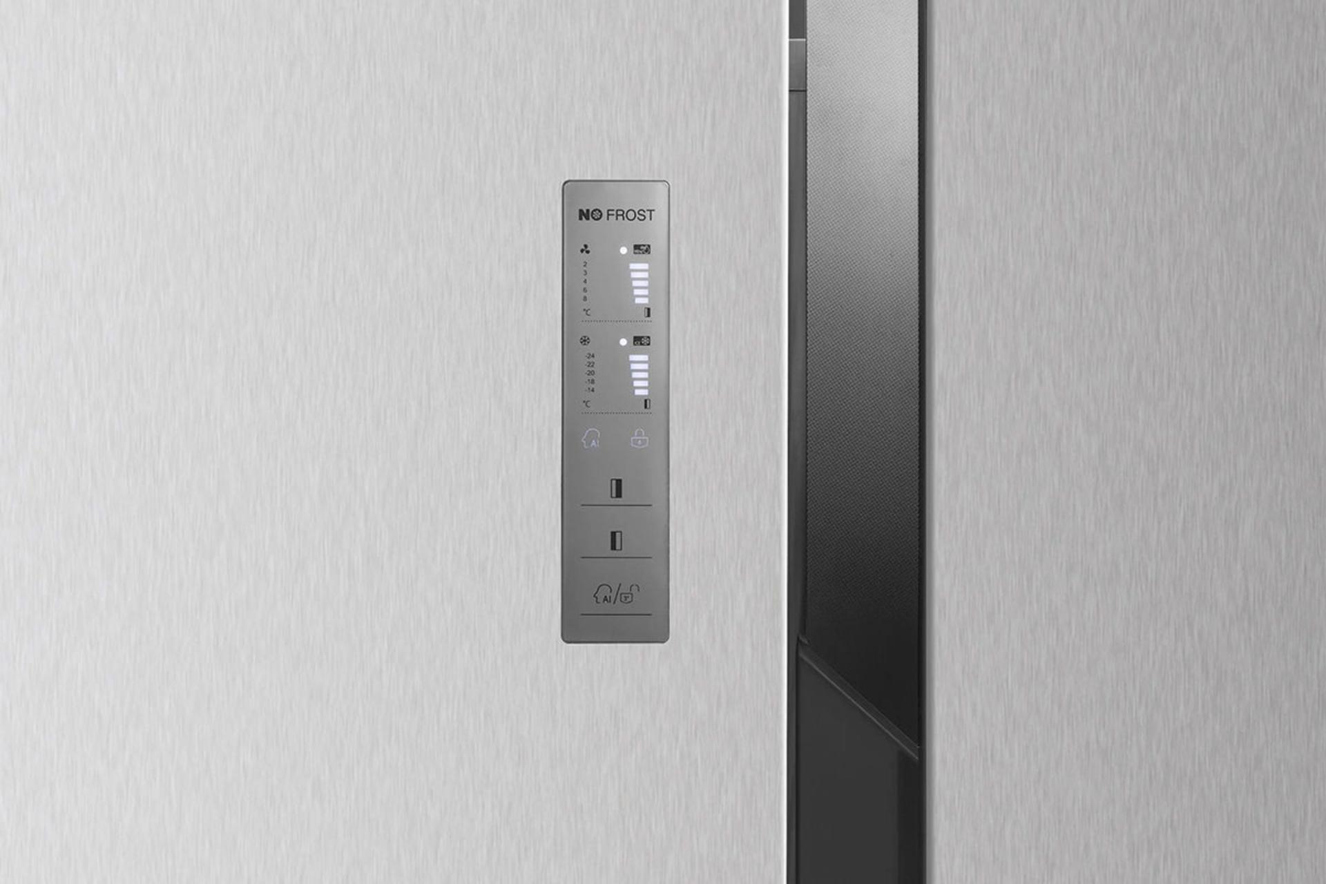 یخچال فریزر هایسنس Hisense RS670N4BC2 نمای پنل کنترل