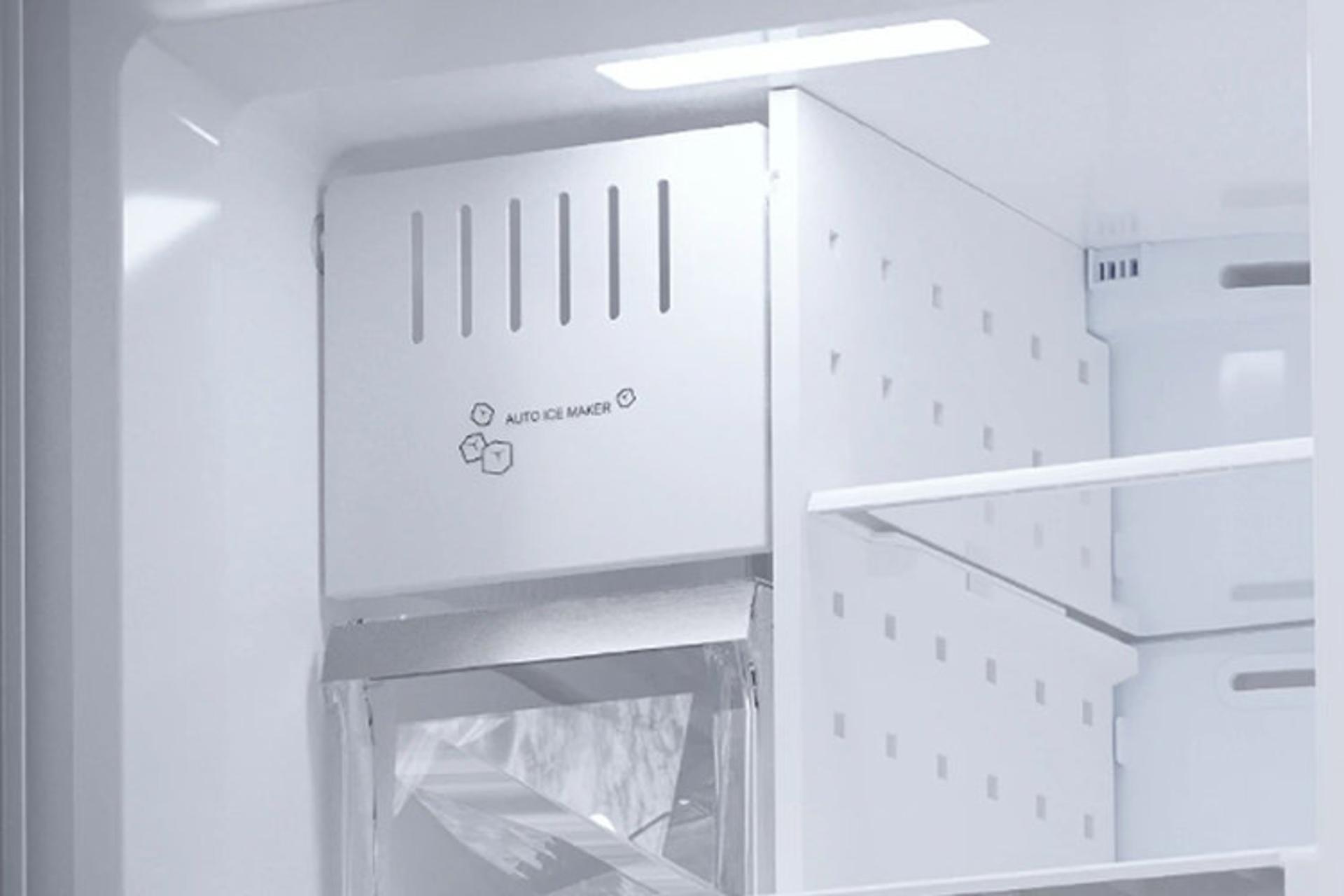 یخچال فریزر کلور روسو پلاس Clever Rosso Plus نمای یخ ساز