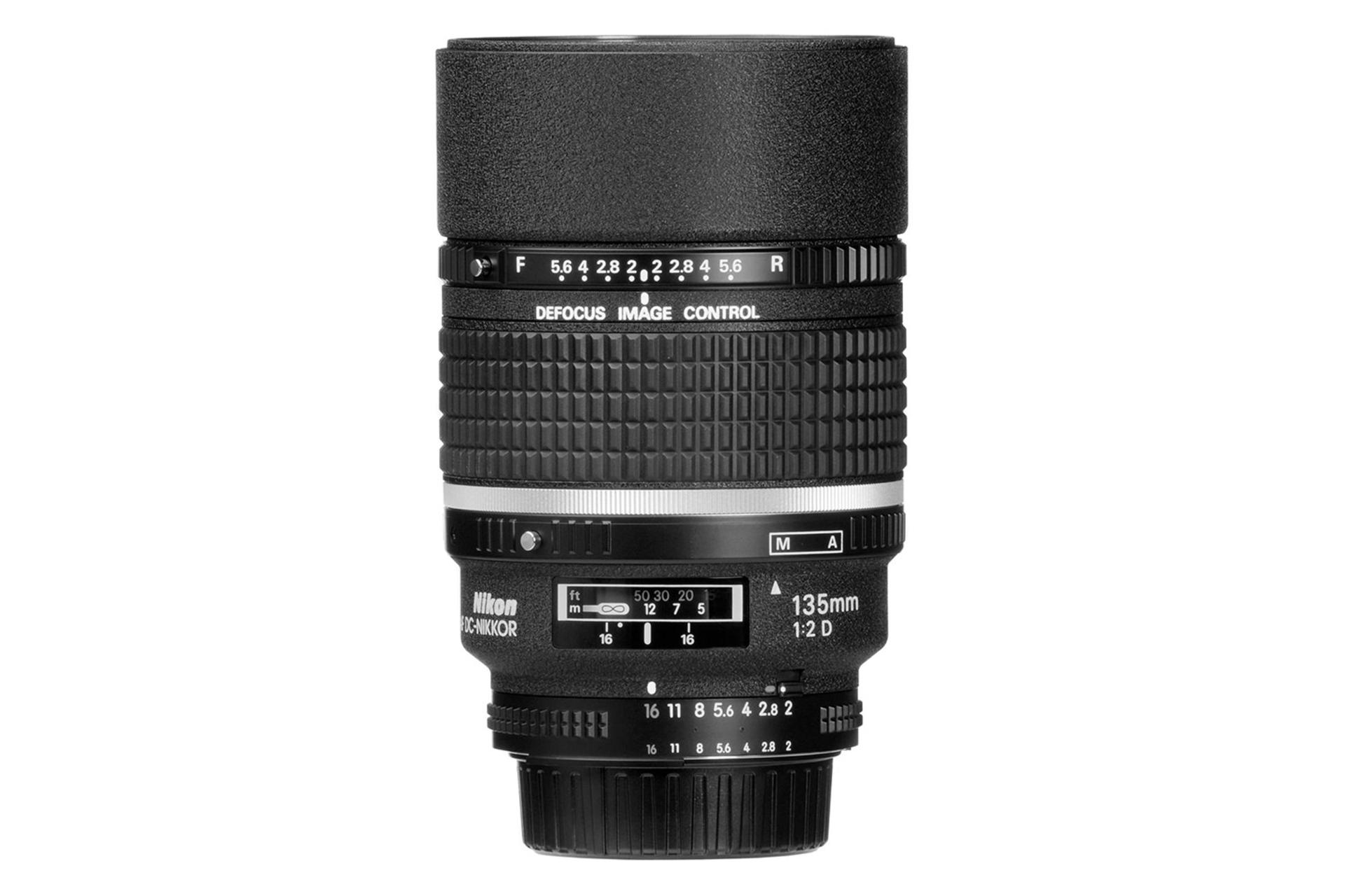 لنز نیکون Nikon AF Nikkor 135mm f/2D DC نمای جانبی رنگ مشکی