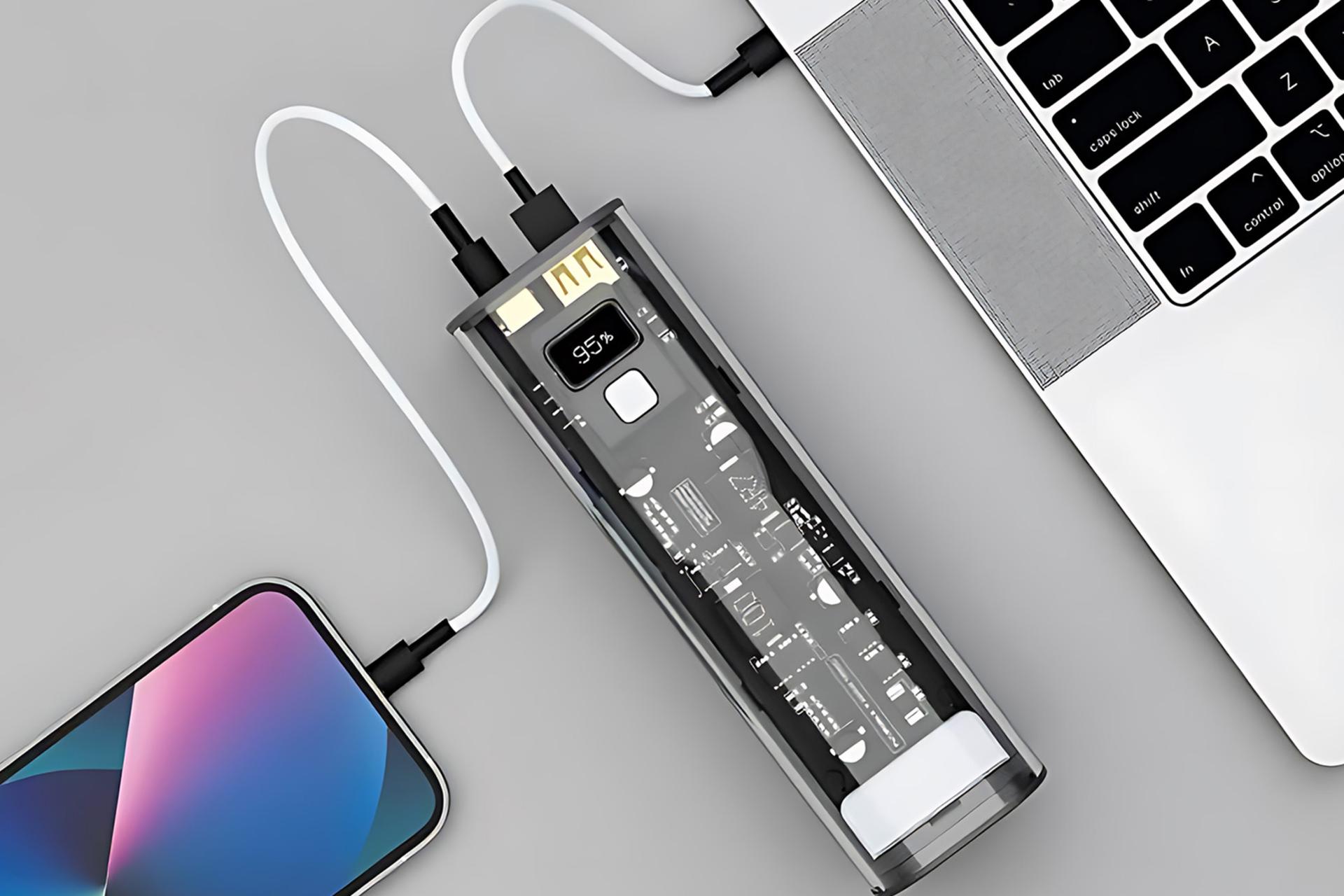 نمای درحال کار پاور بانک پاورولوجی Powerology Crystalline PPBCHA16 24000mAh