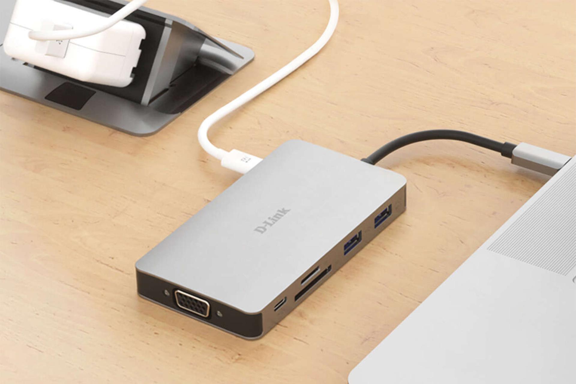مرجع متخصصين ايران آداپتور شارژ هاب USB-C دي لينك 9 پورت مدل DUB-M910