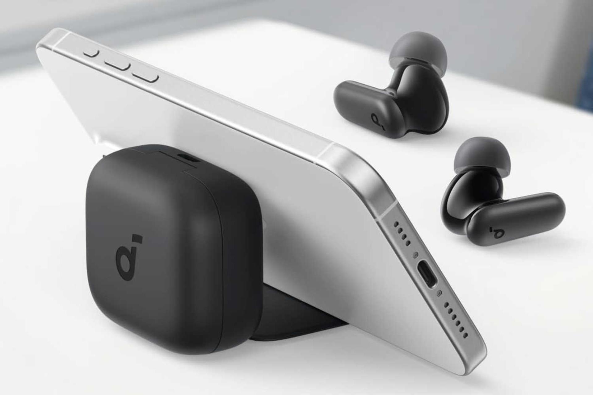 محفظه شارژ ایرباد بی سیم انکر SoundCore P30i با قابلیت تبدبل به استند رنگ مشکی