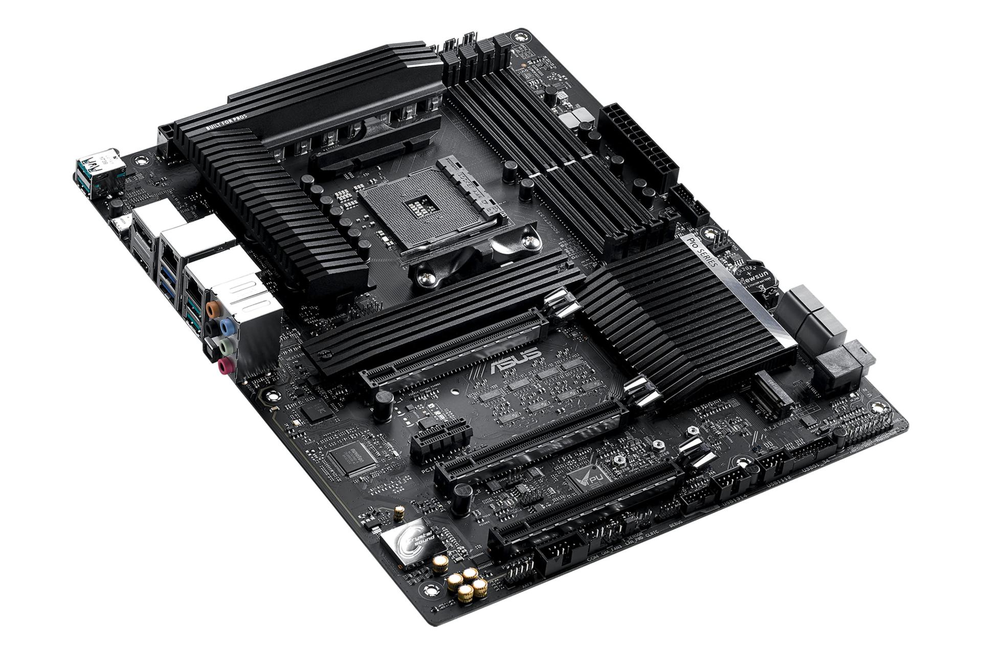 نمای کناری مادربرد ایسوس ASUS Pro WS X570-ACE