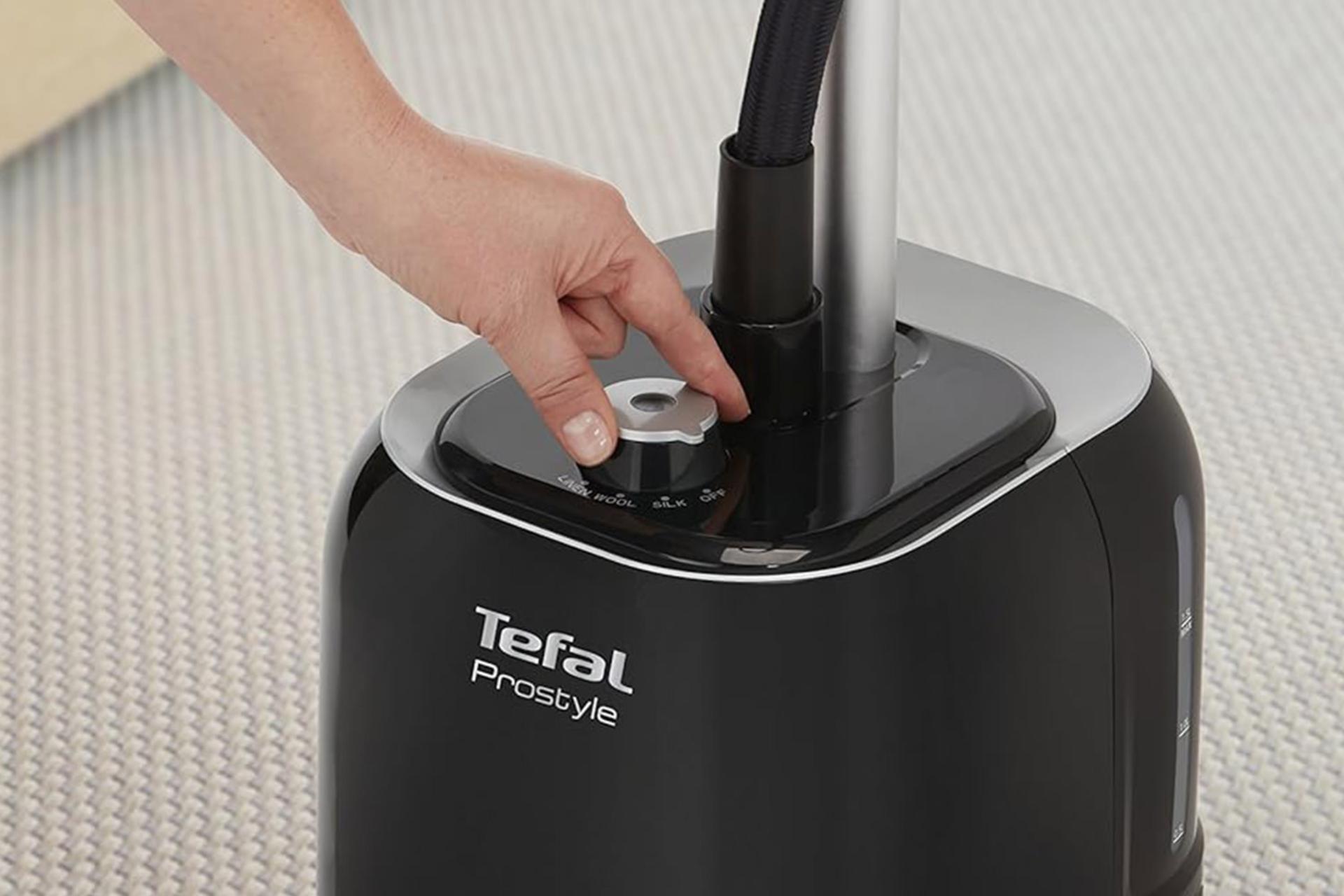بخارگر ایستاده تفال Tefal IT3470 نمای مخزن آب