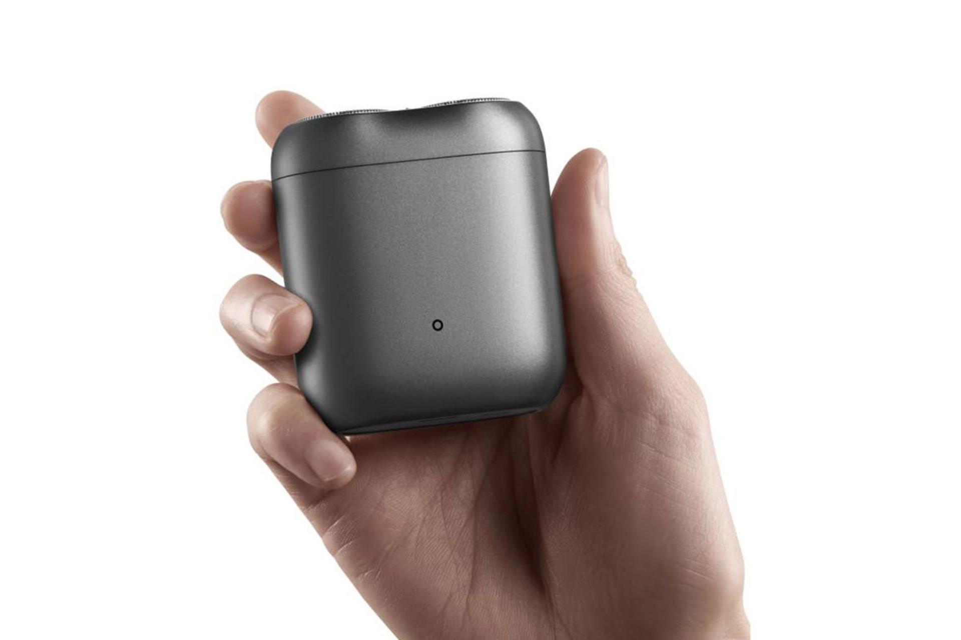 ماشین اصلاح و ریش تراش شیائومی Xiaomi Electric Shaver S200 نمای در دست