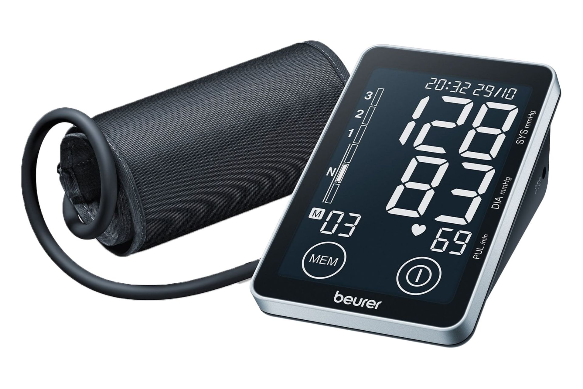 نمای کلی دستگاه فشار خون بیورر BM 58 با نمایشگر روشن و نمایش کاف و شلنگ هوا