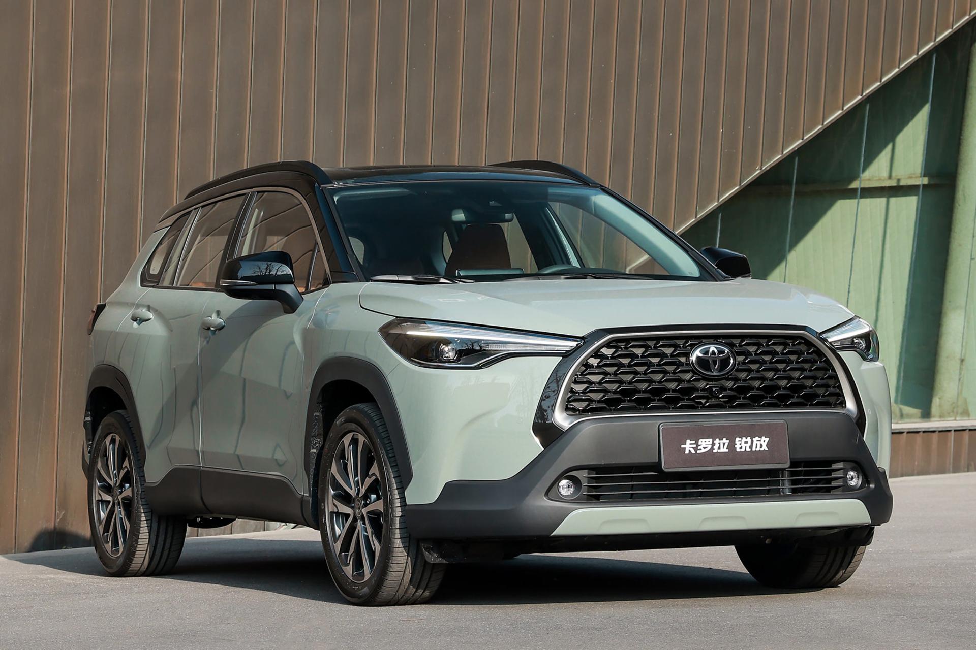 خودرو تویوتا کرولا Toyota Corolla Cross 2024 نمای جلو
