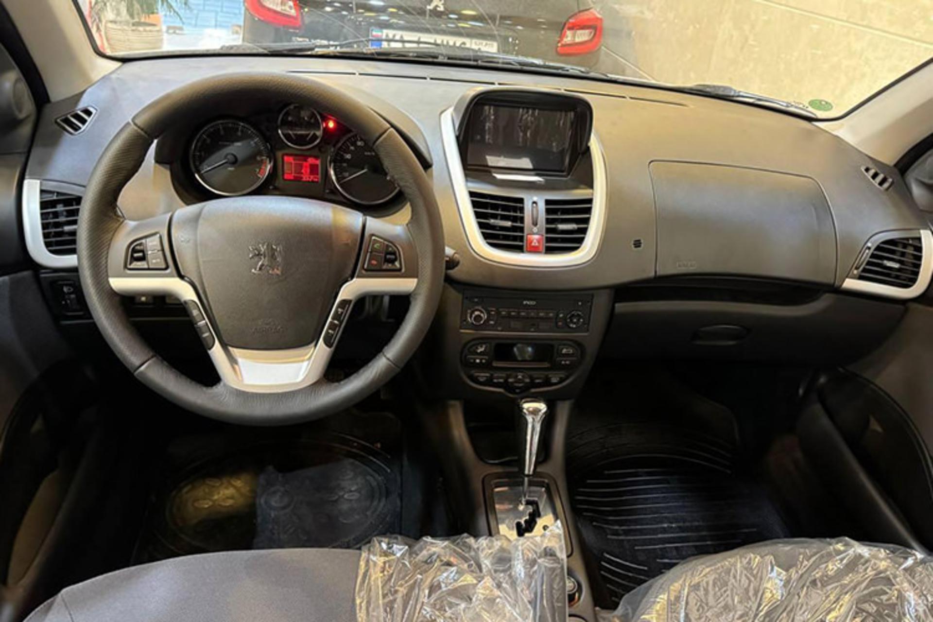 خودرو پژو سقف پاناروما دنده اتوماتیک Peugeot 207 Panoramic TU5 نمای داخل