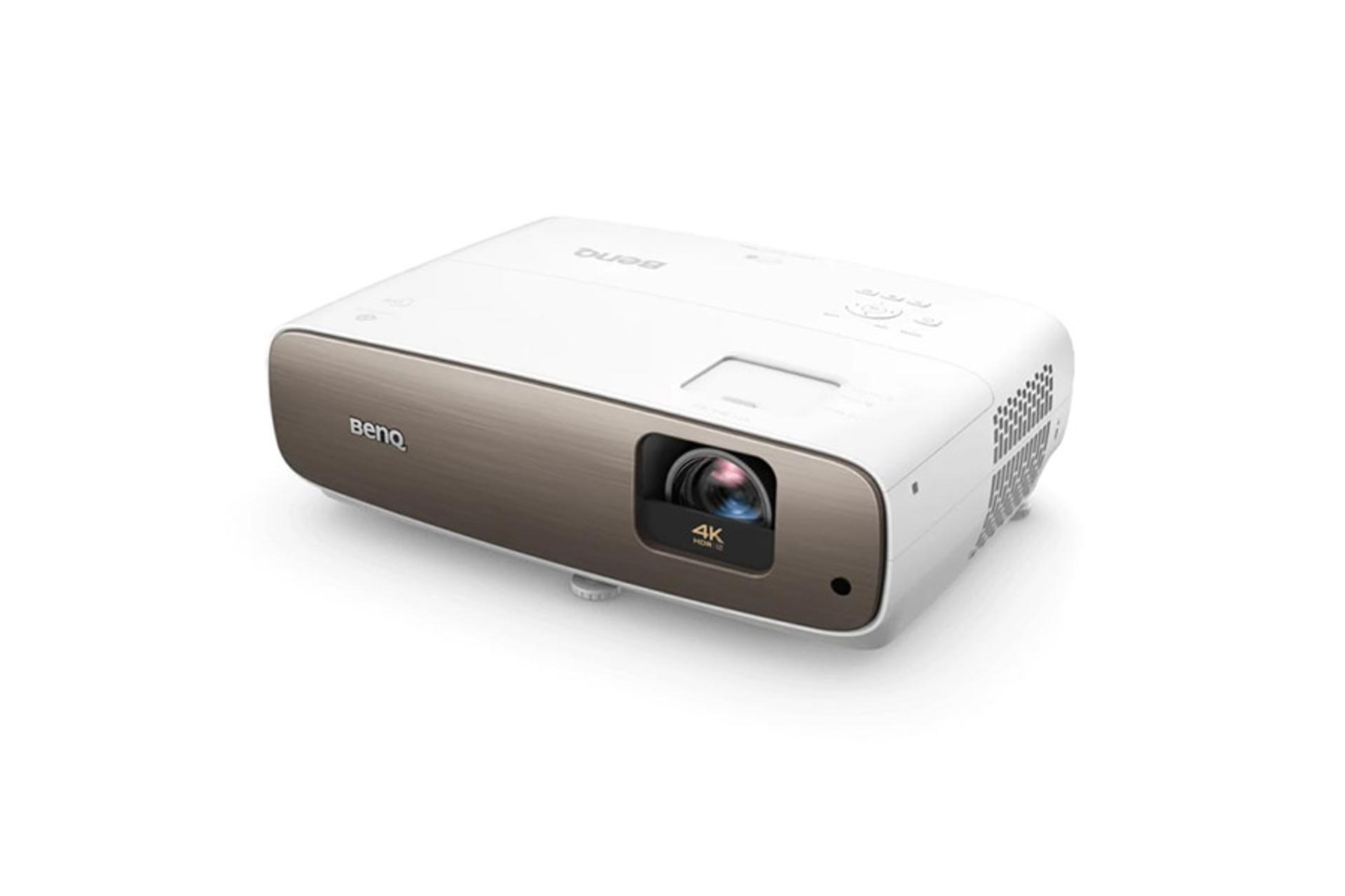 ویدیو پروژکتور بنکیو Benq HT3560 نمای جلو و راست