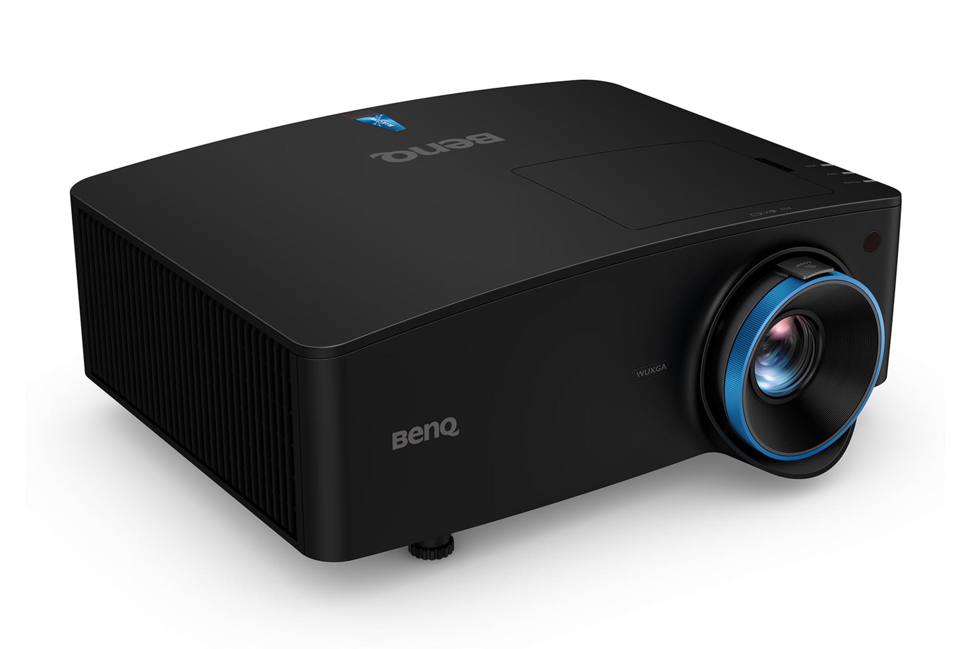 ویدیو پروژکتور بنکیو Benq LU935ST نمای جلو و چپ