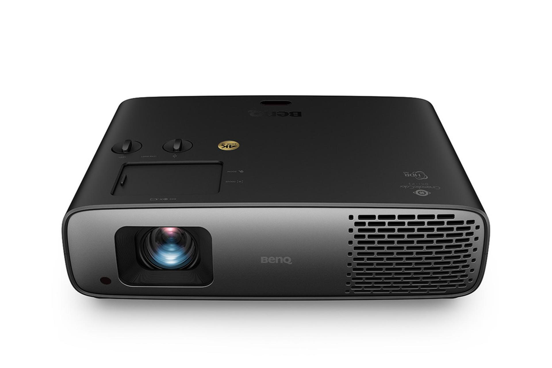 ویدیو پروژکتور بنکیو Benq W4000i نمای جلو و بالا