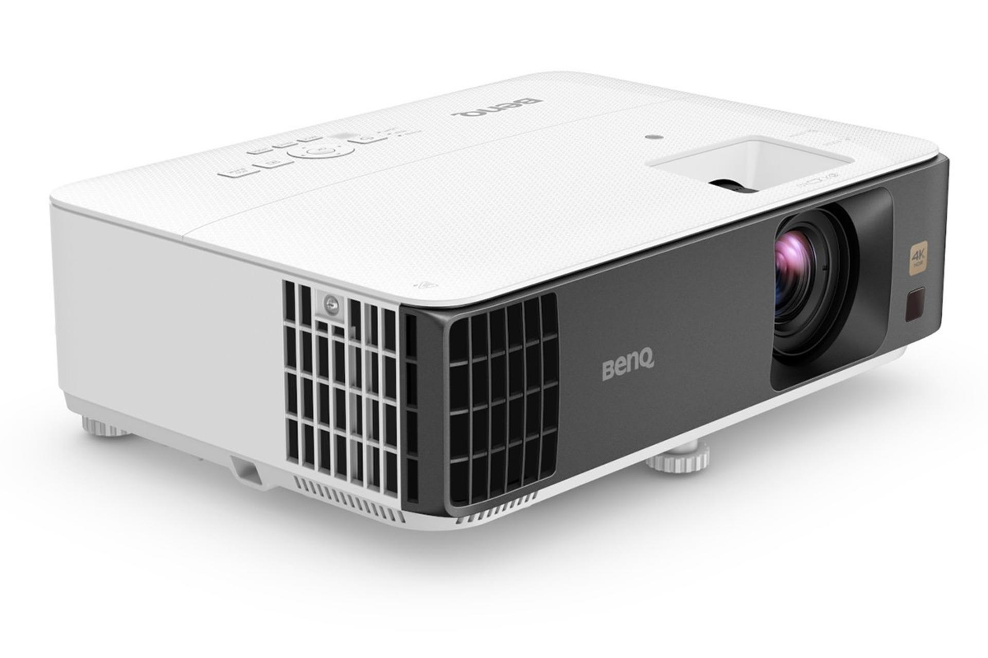 ویدیو پروژکتور بنکیو Benq TK700 نمای جلو و چپ