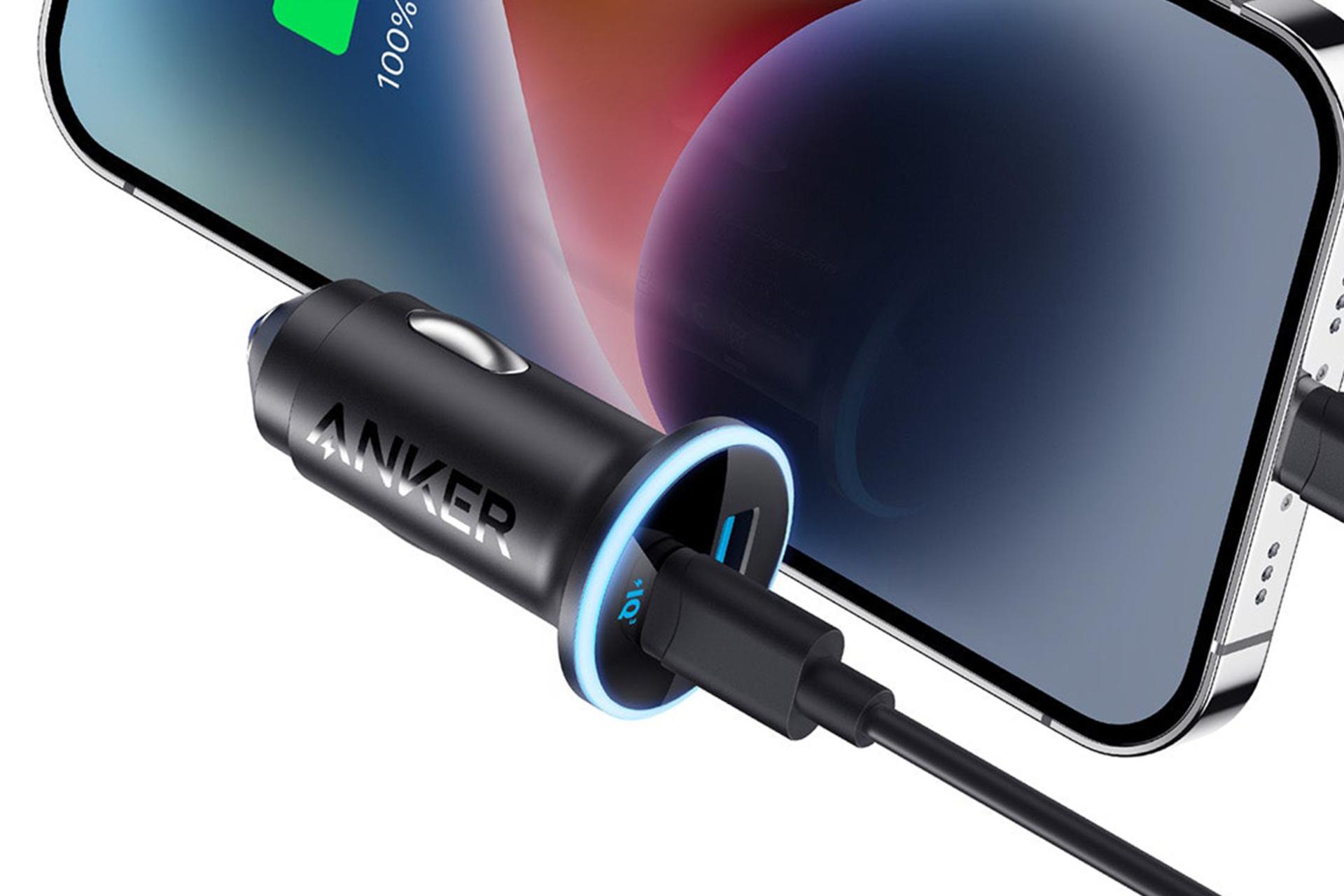 ابعاد شارژر انکر Anker 323 A2735 کنار موبایل