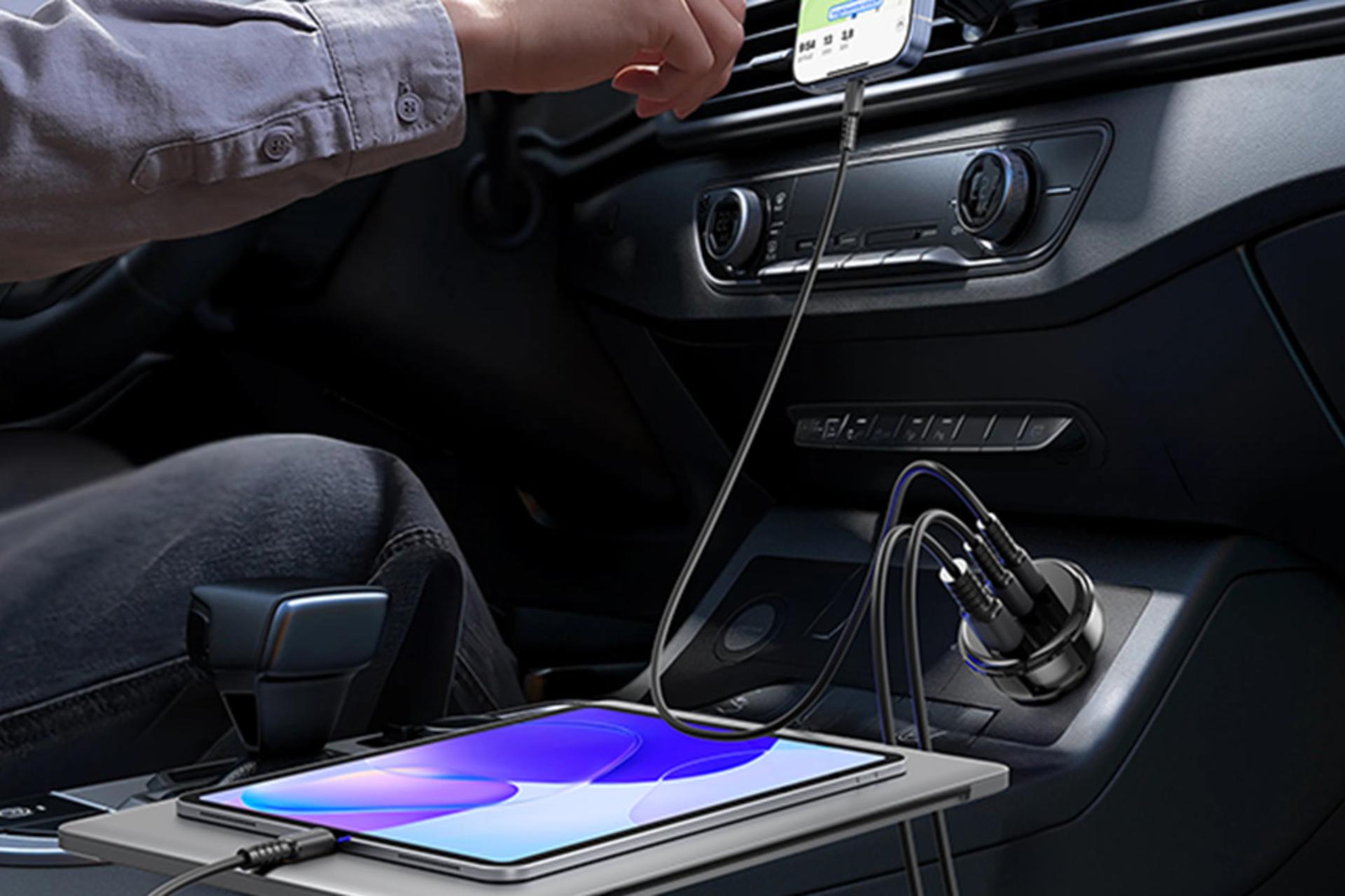 نمای درحال کار شارژر باوین Bavin PC855